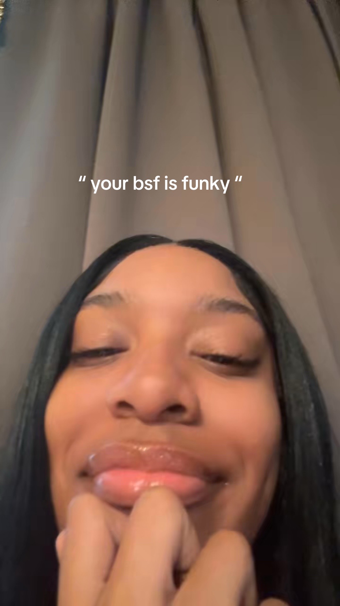@E👅