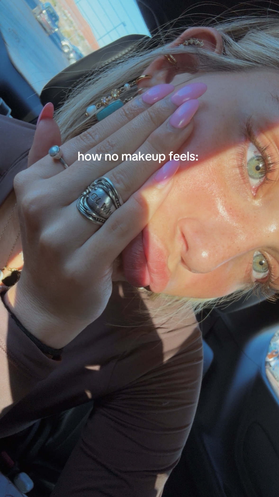 @MAISEY RAY