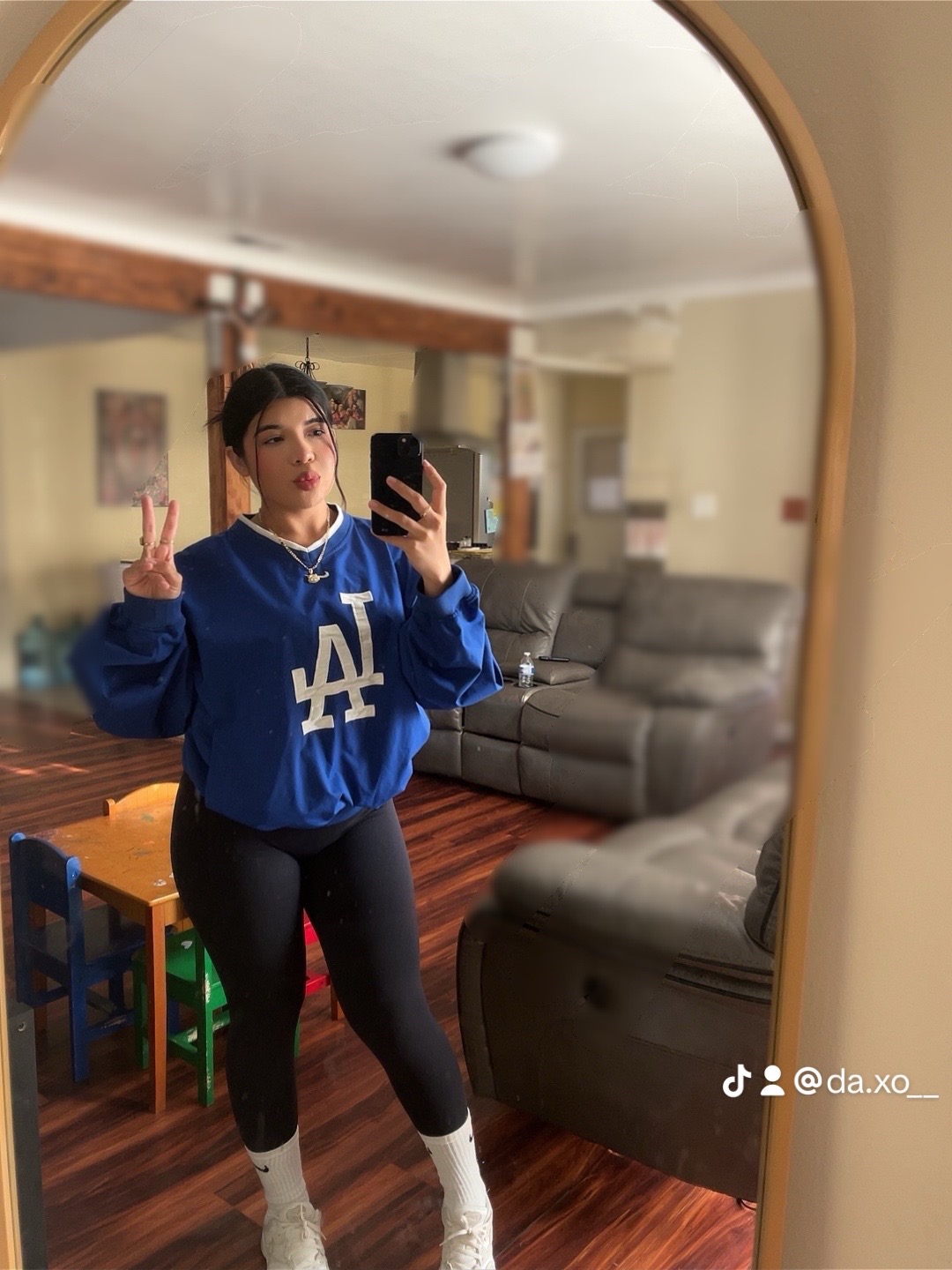 @Damara_Avenda&ntilde;o