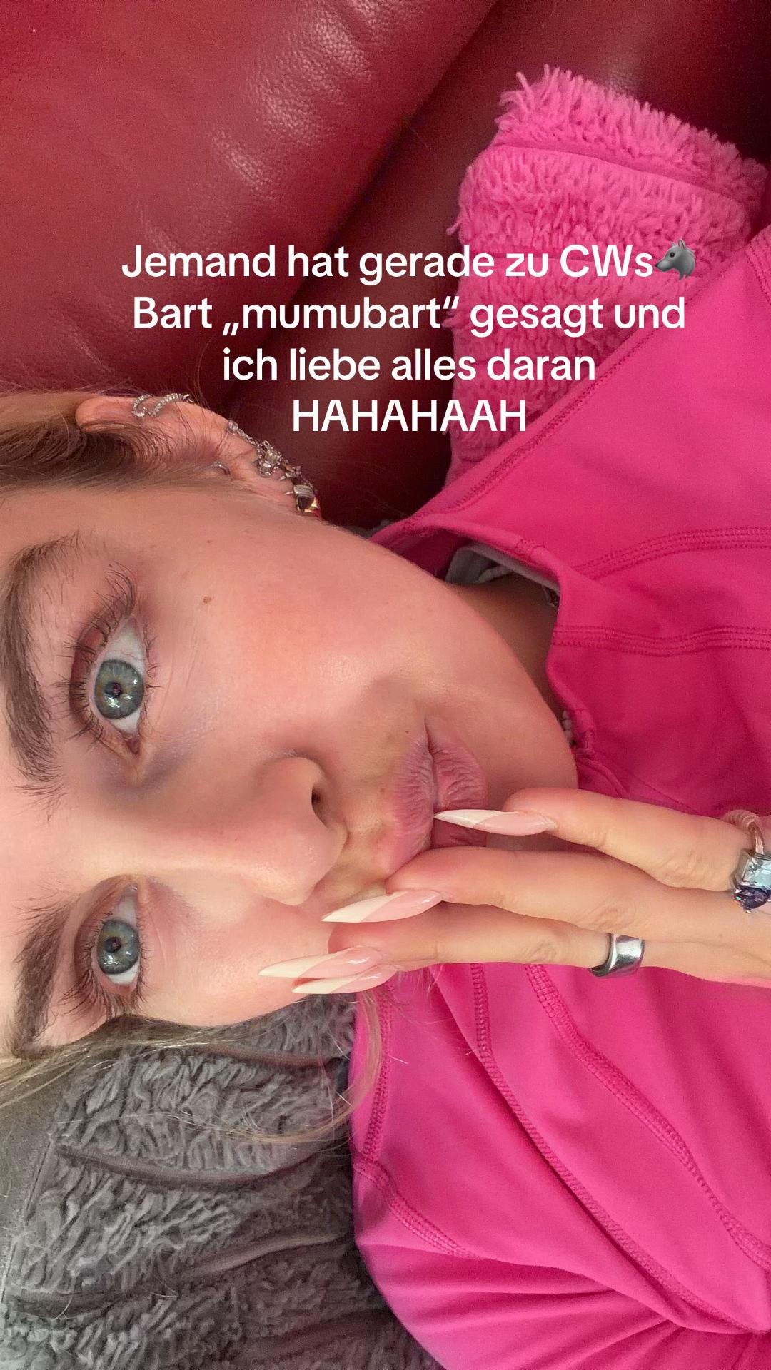 @Lilli M