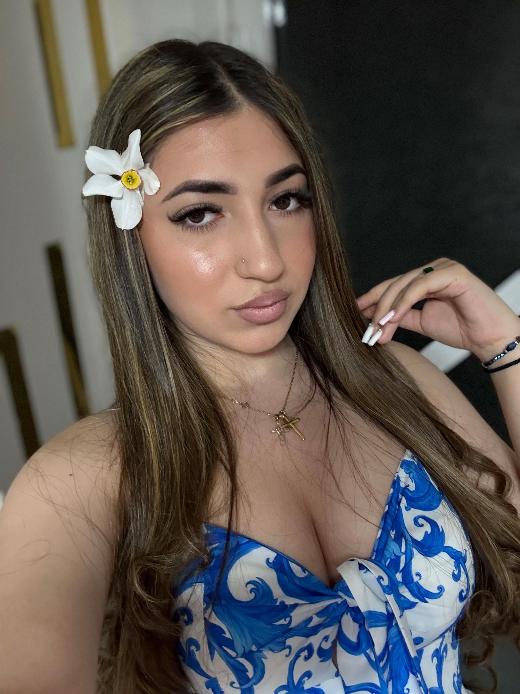 @𝓐𝓵𝓵𝓮𝔁𝓪𝓪 ♡