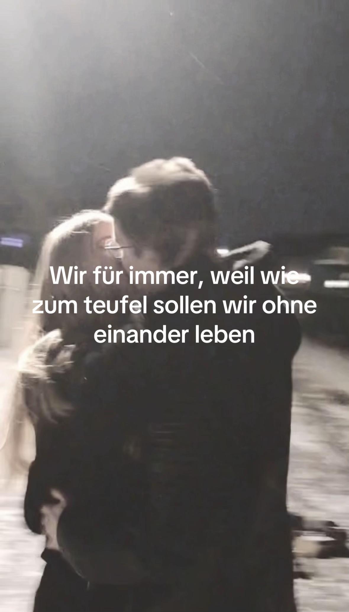 @Julia_Valentin