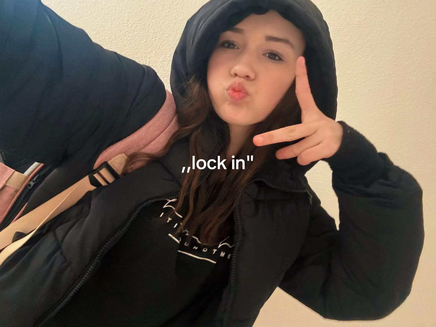 @𝒂𝒏𝒕𝒐𝒏𝒊𝒂
