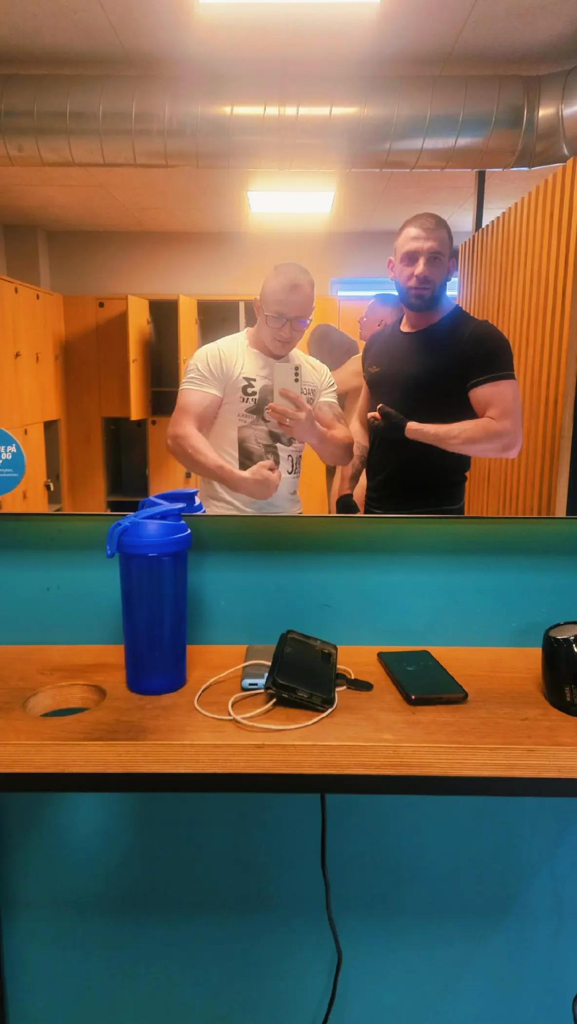 @Szajbus_92