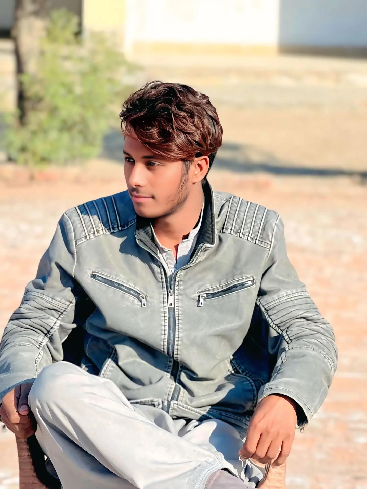 @janRaza 🤚🚩🙏🚩