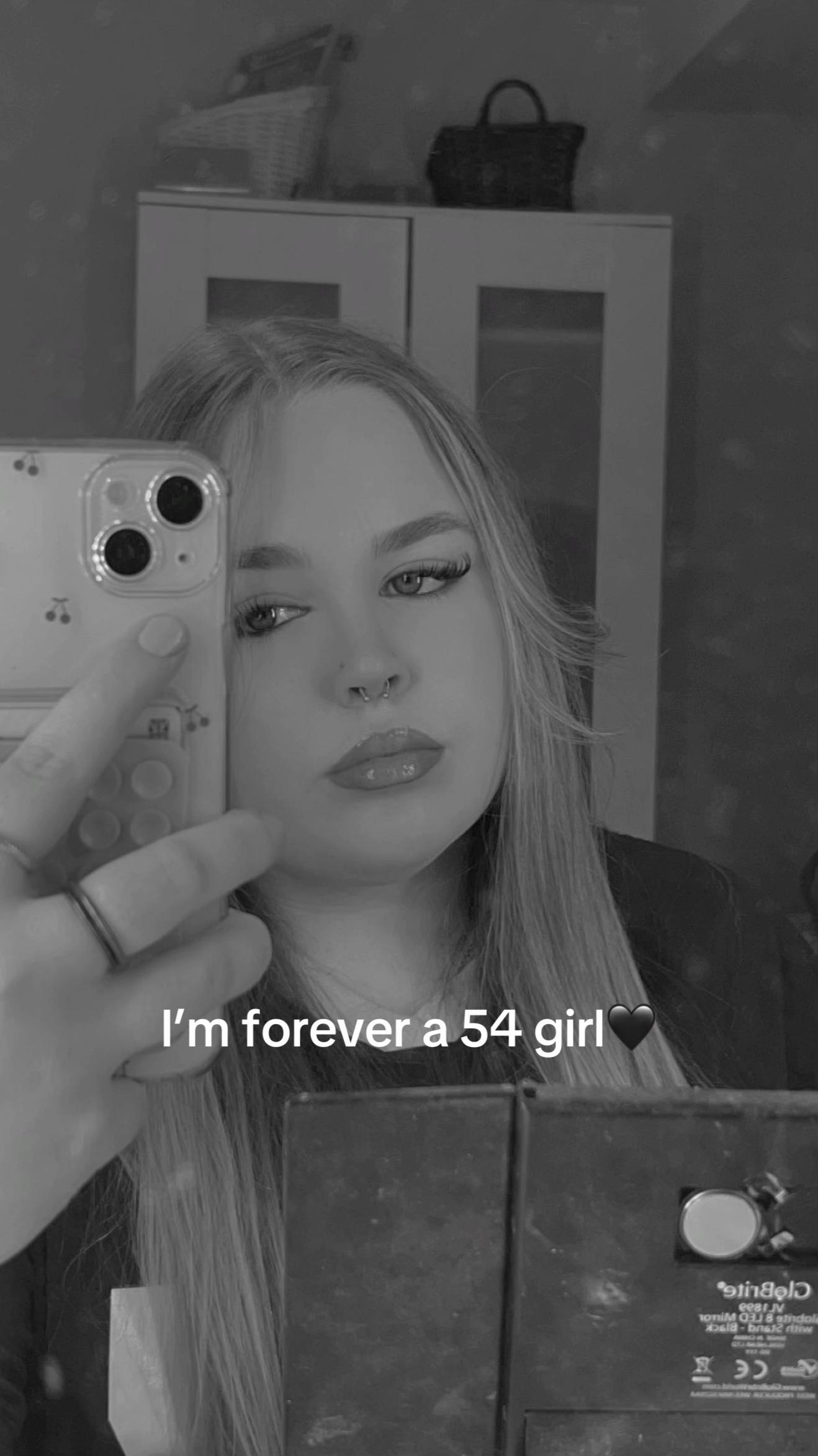 @Mads🌈