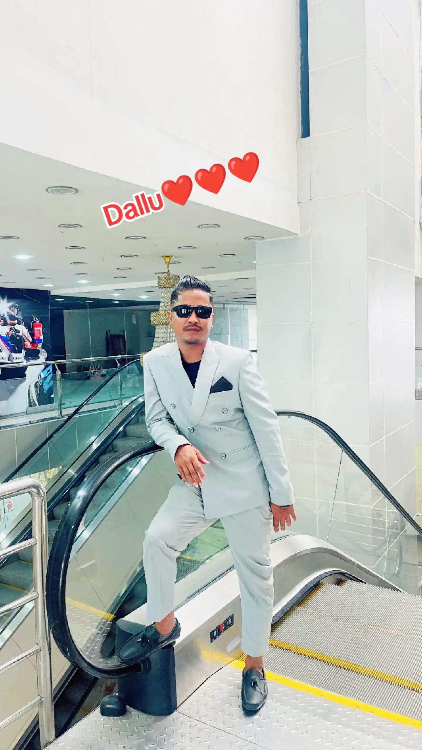 @रोशन थापा मगर ✝️