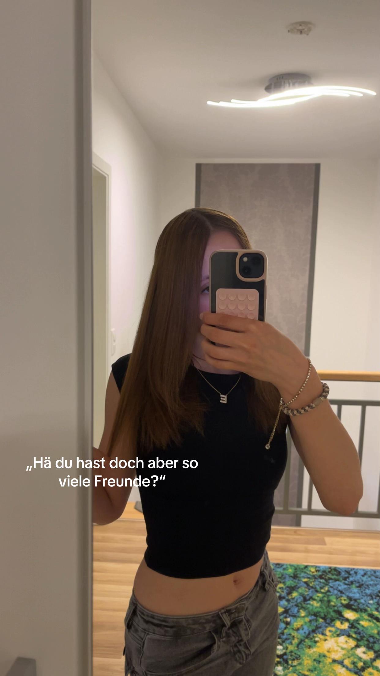 @𝐸🥂🦢