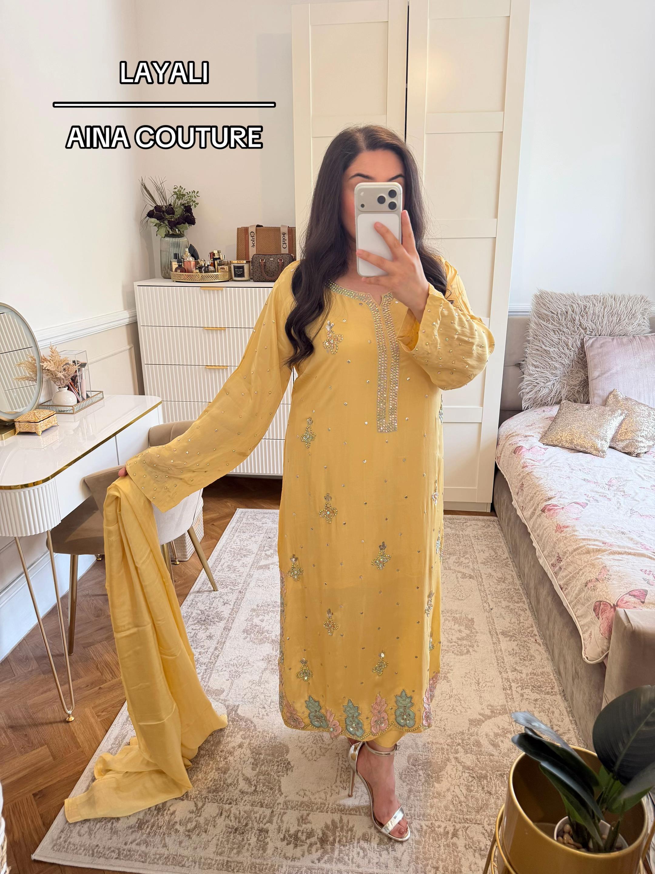@Aina__couture