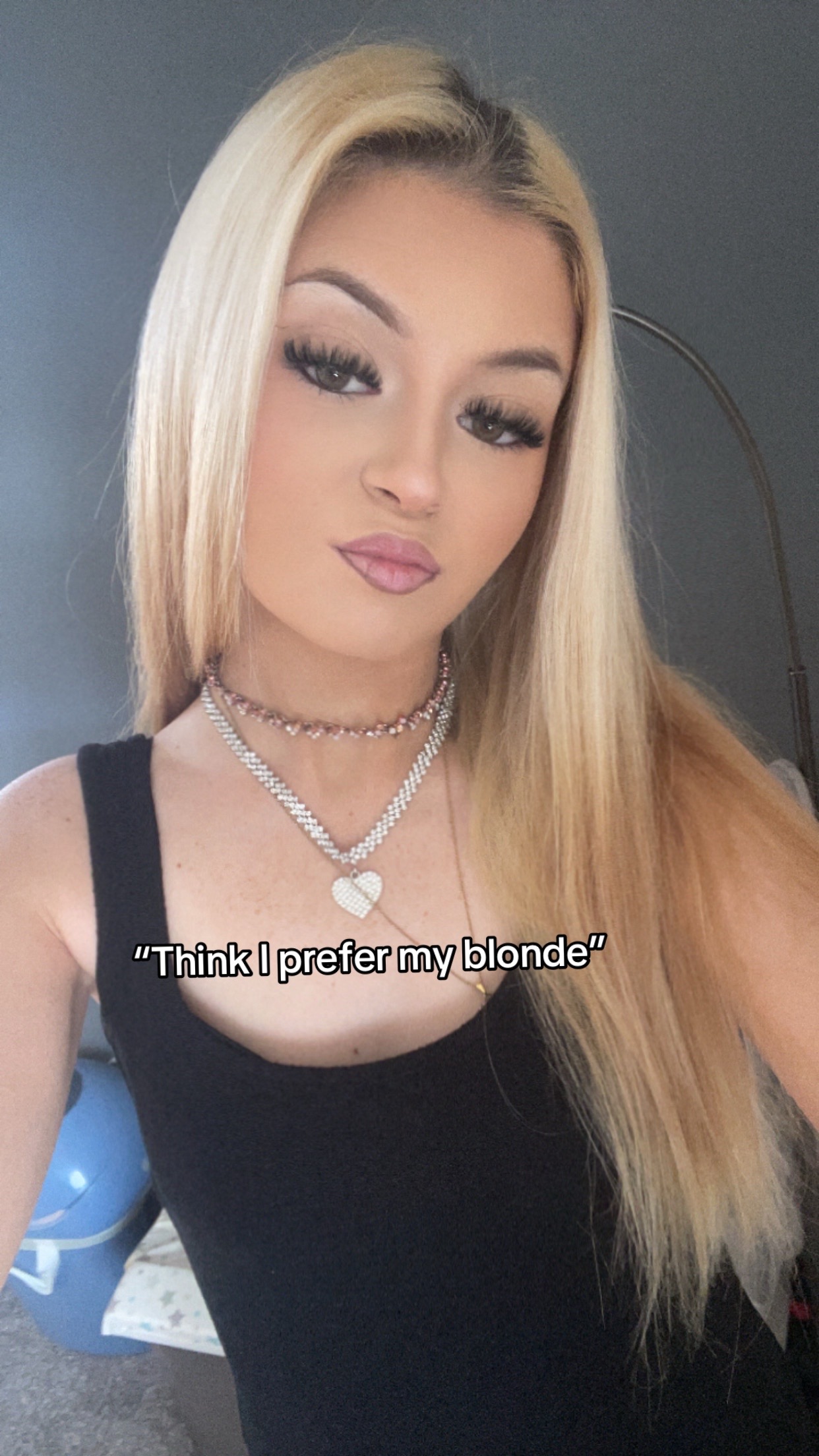 @….