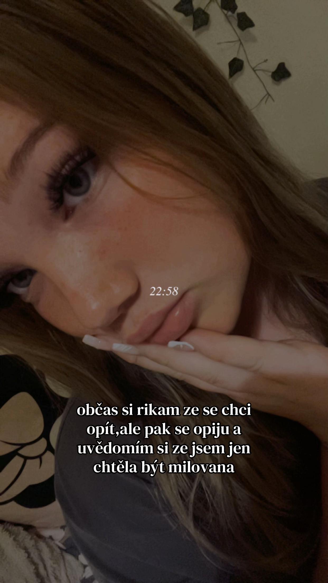 @🪡