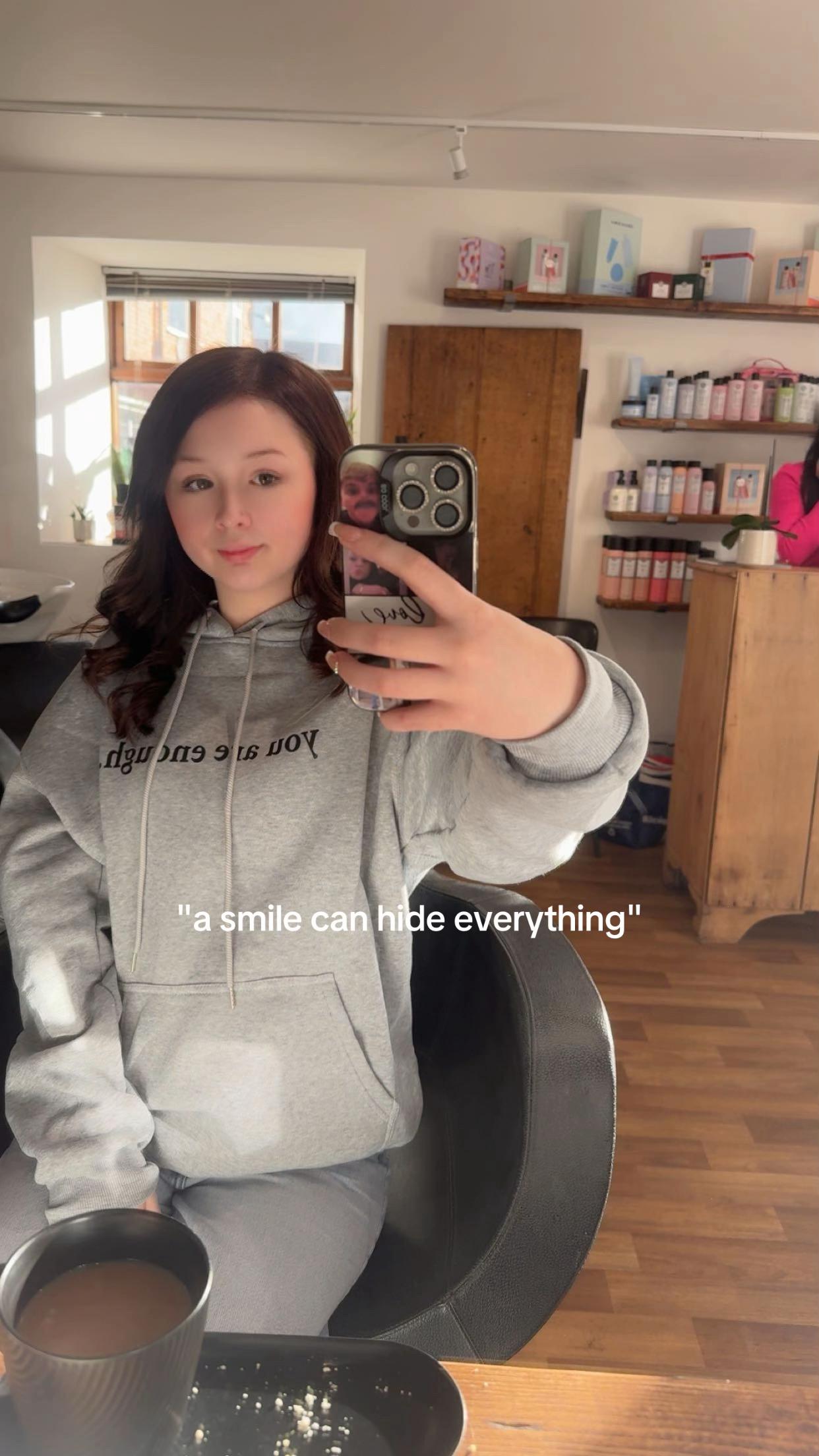 @𝐂𝐡𝐥𝐨🎀