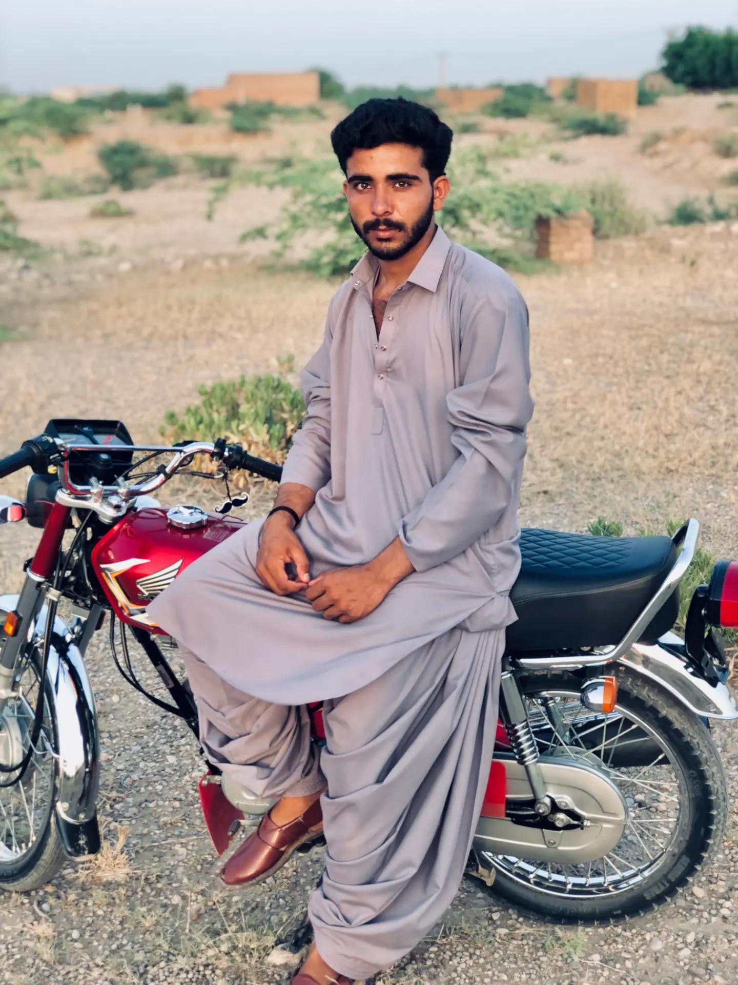 @جِـــنّـــد٘ ڑِ ی٘ Zَِ💔🚬