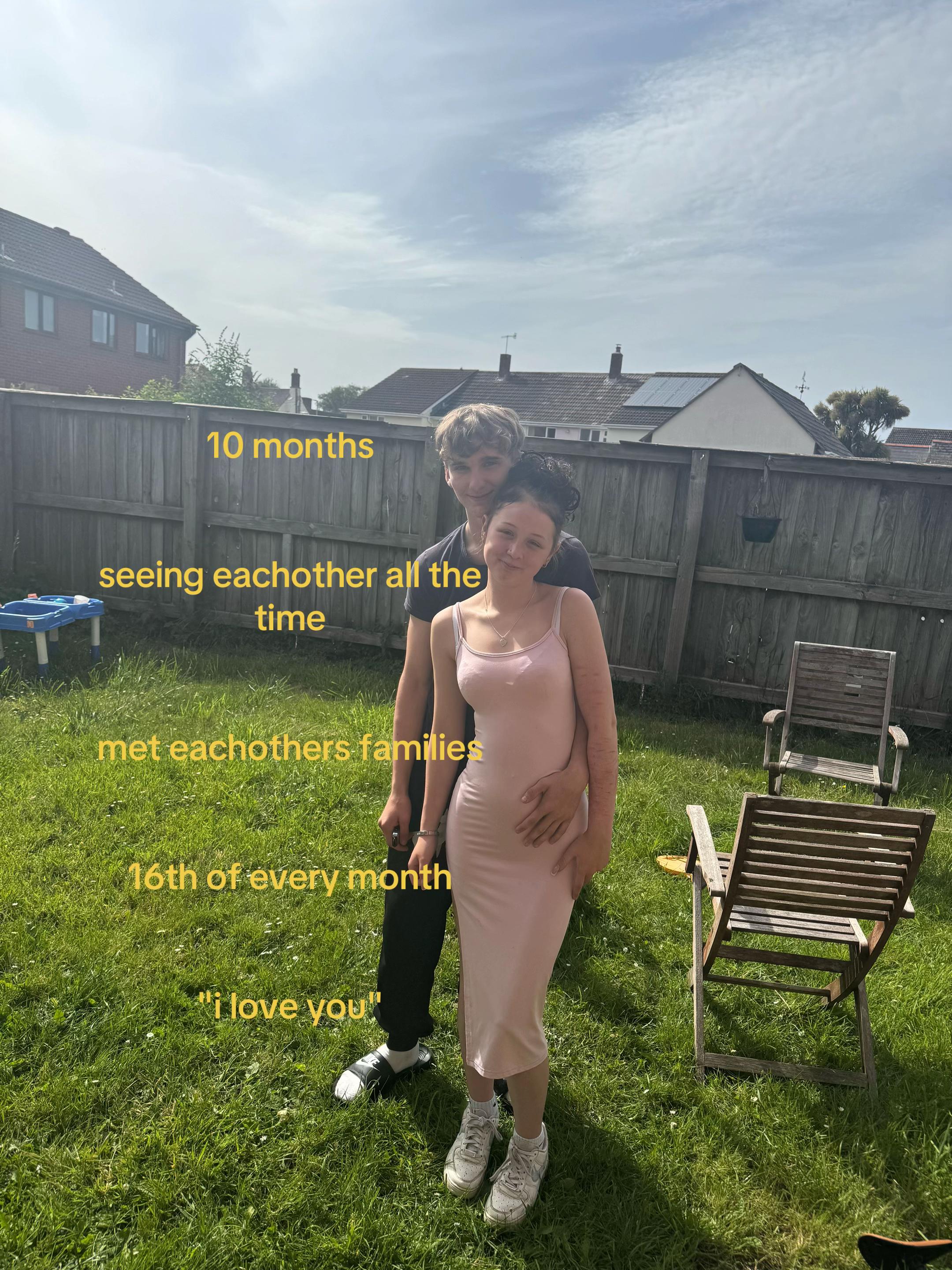 @𝐂𝐡𝐥𝐨🎀
