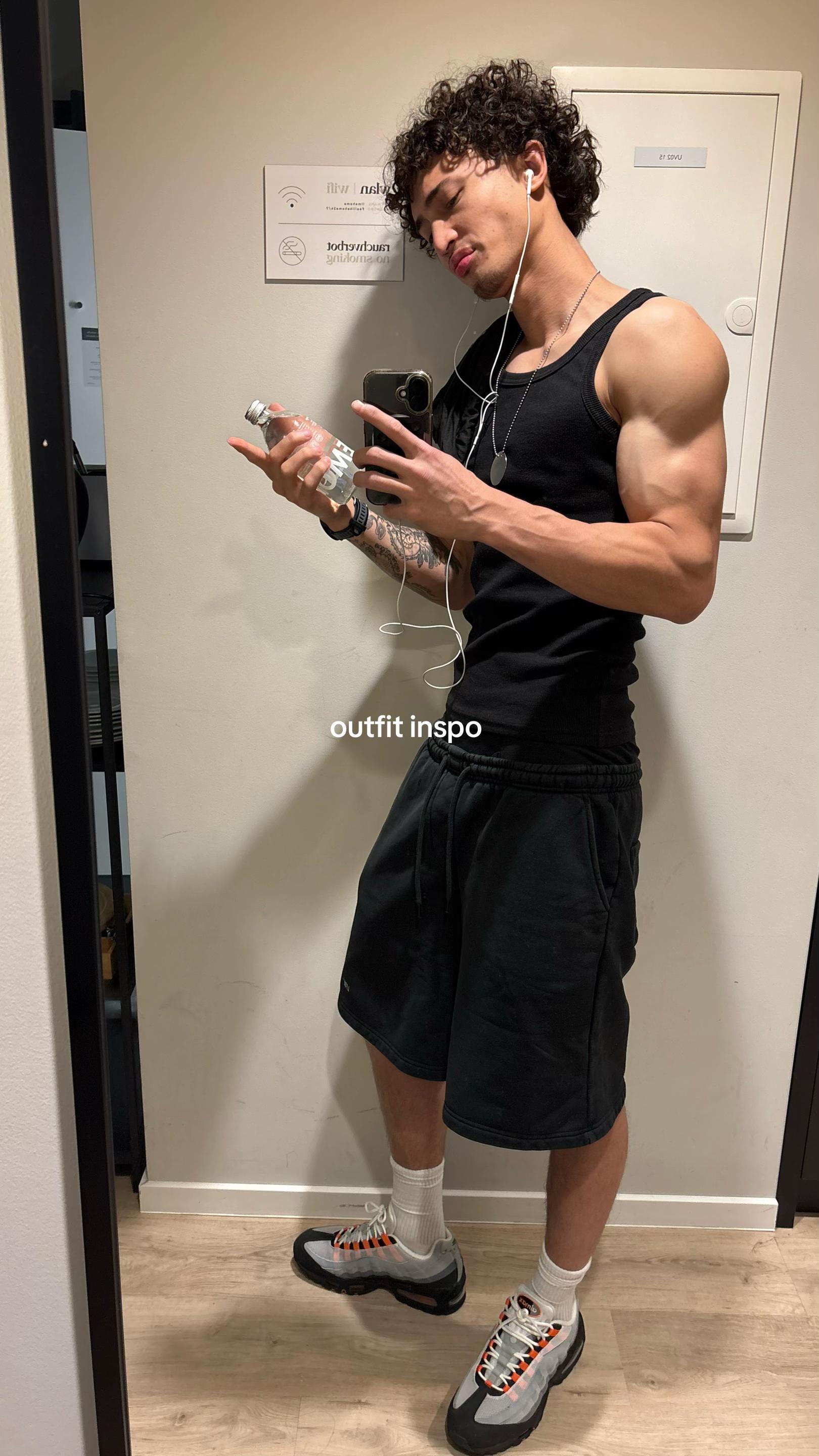 @PJ SRISŨK