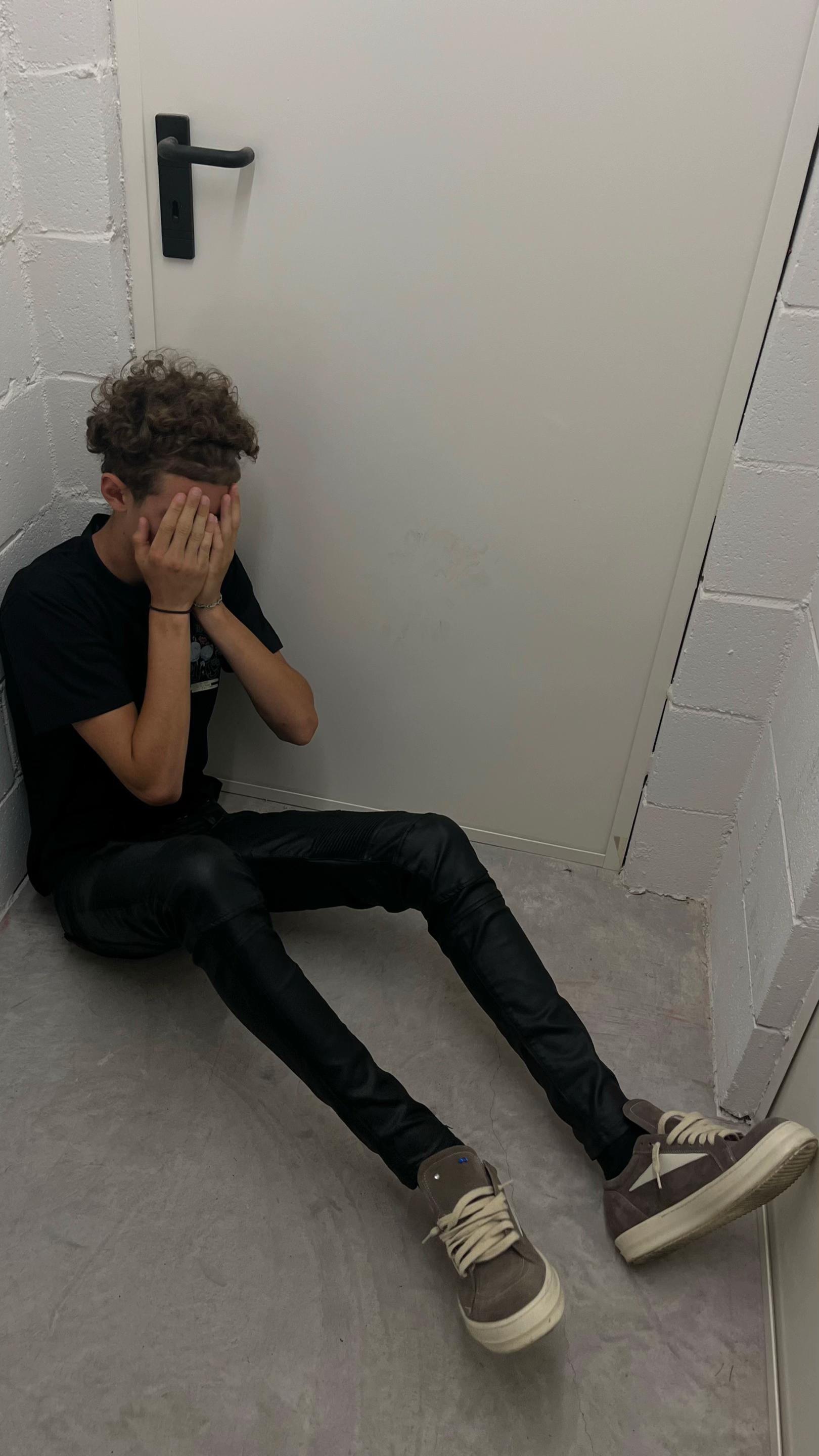 @➕⑦