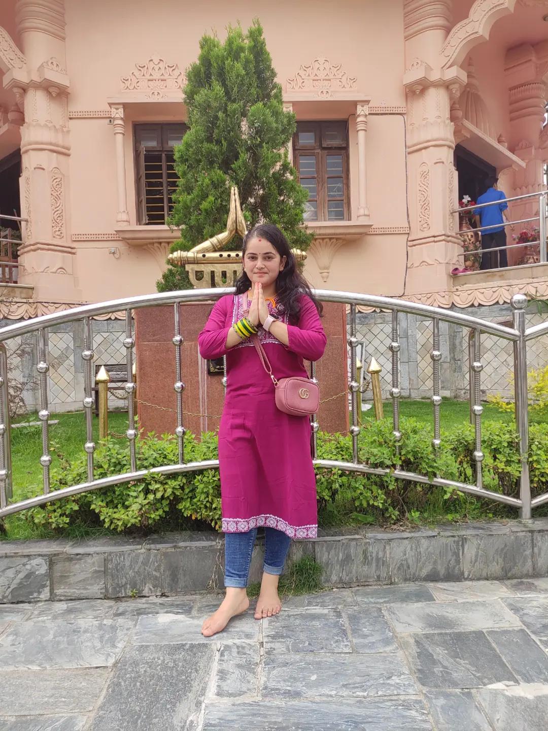 @YOUR QUEEN👸 REYHANA❣️🕉️🙏