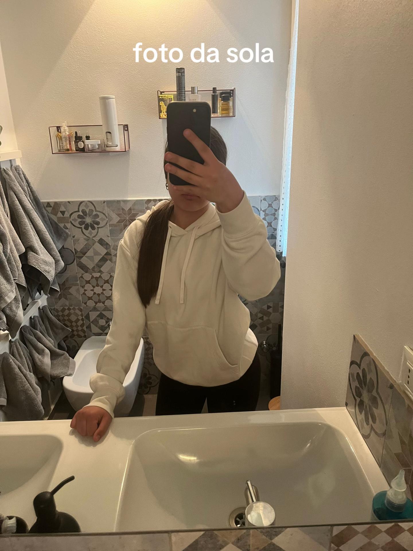 @𝐿😝