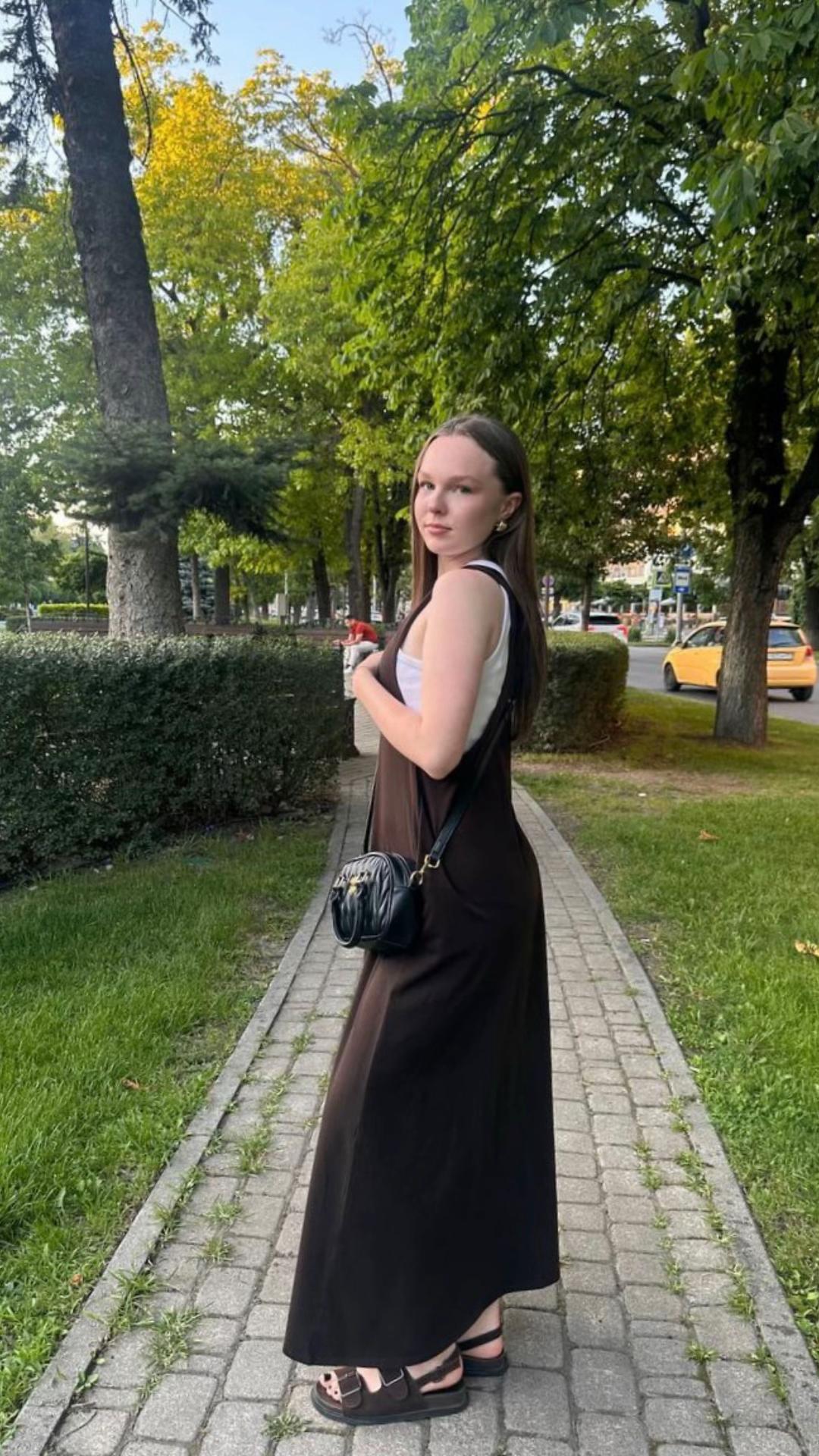@М.