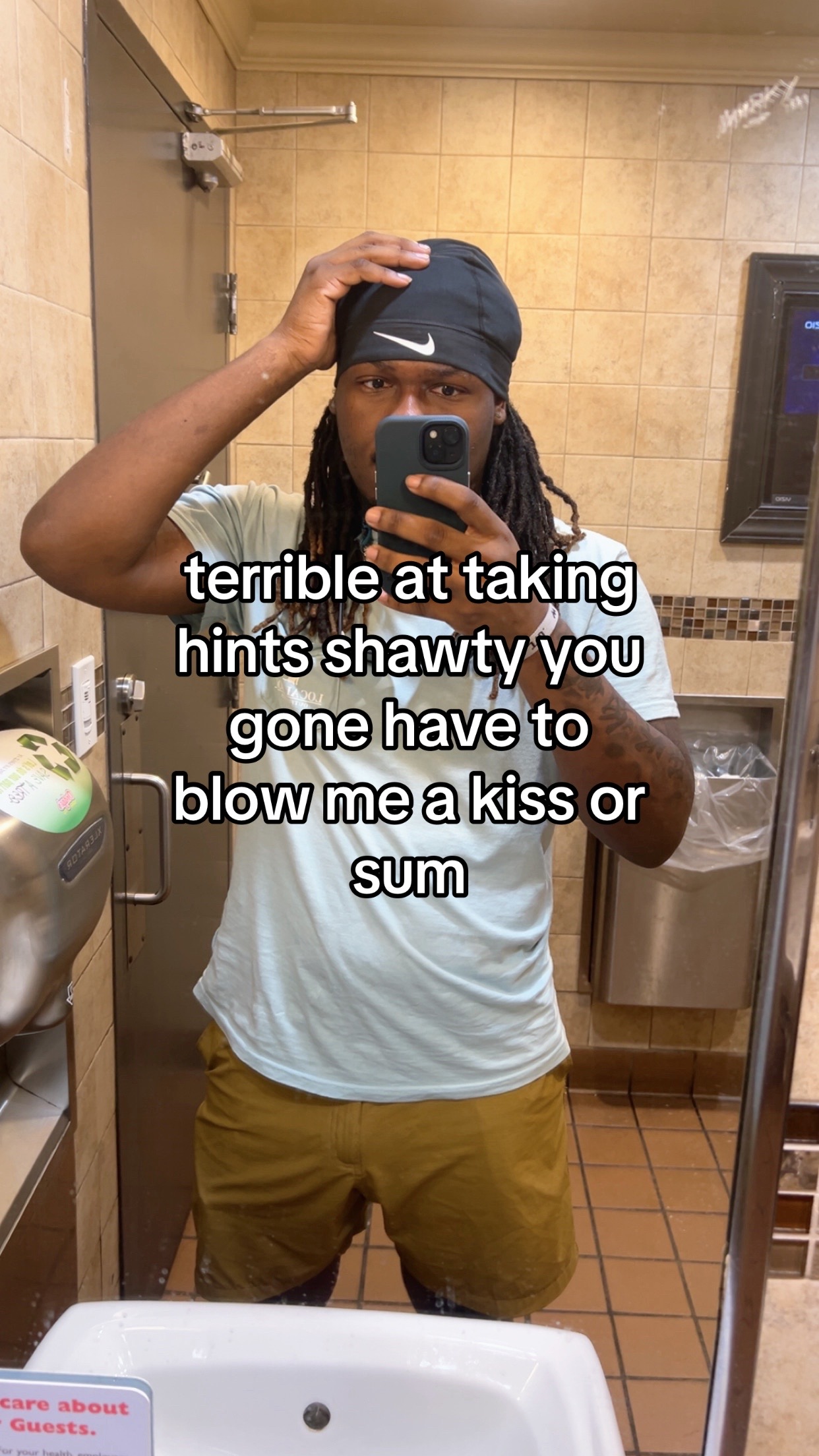 @𝙠𝙚𝙫𝙤𝙣𝙩𝙚