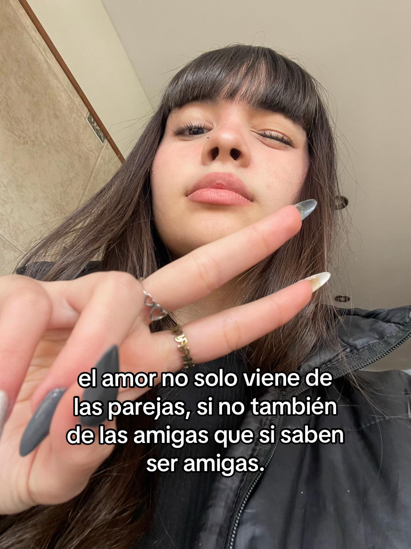 @MartinaAbril