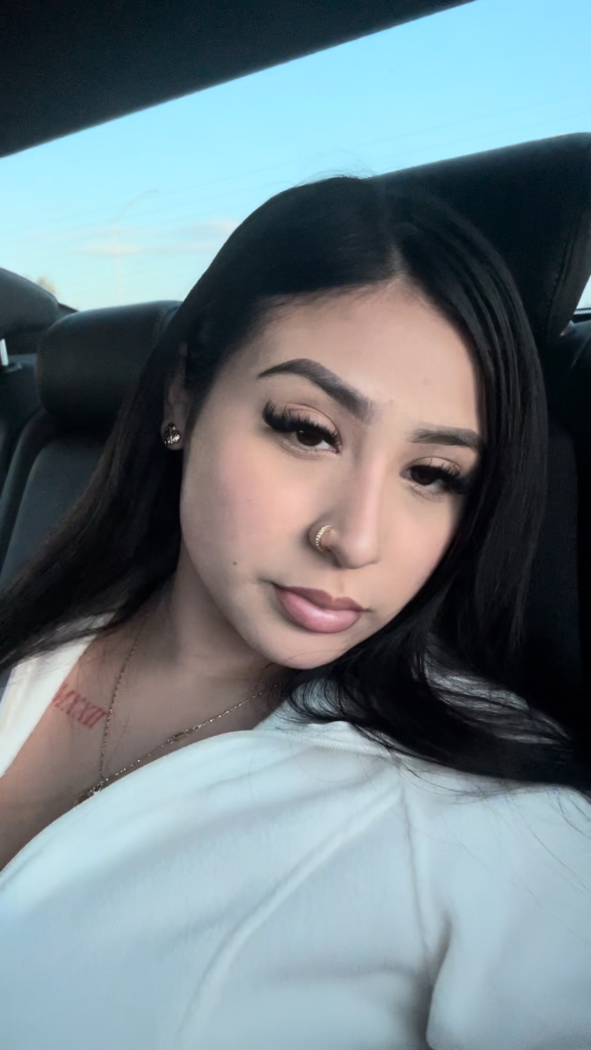 @️