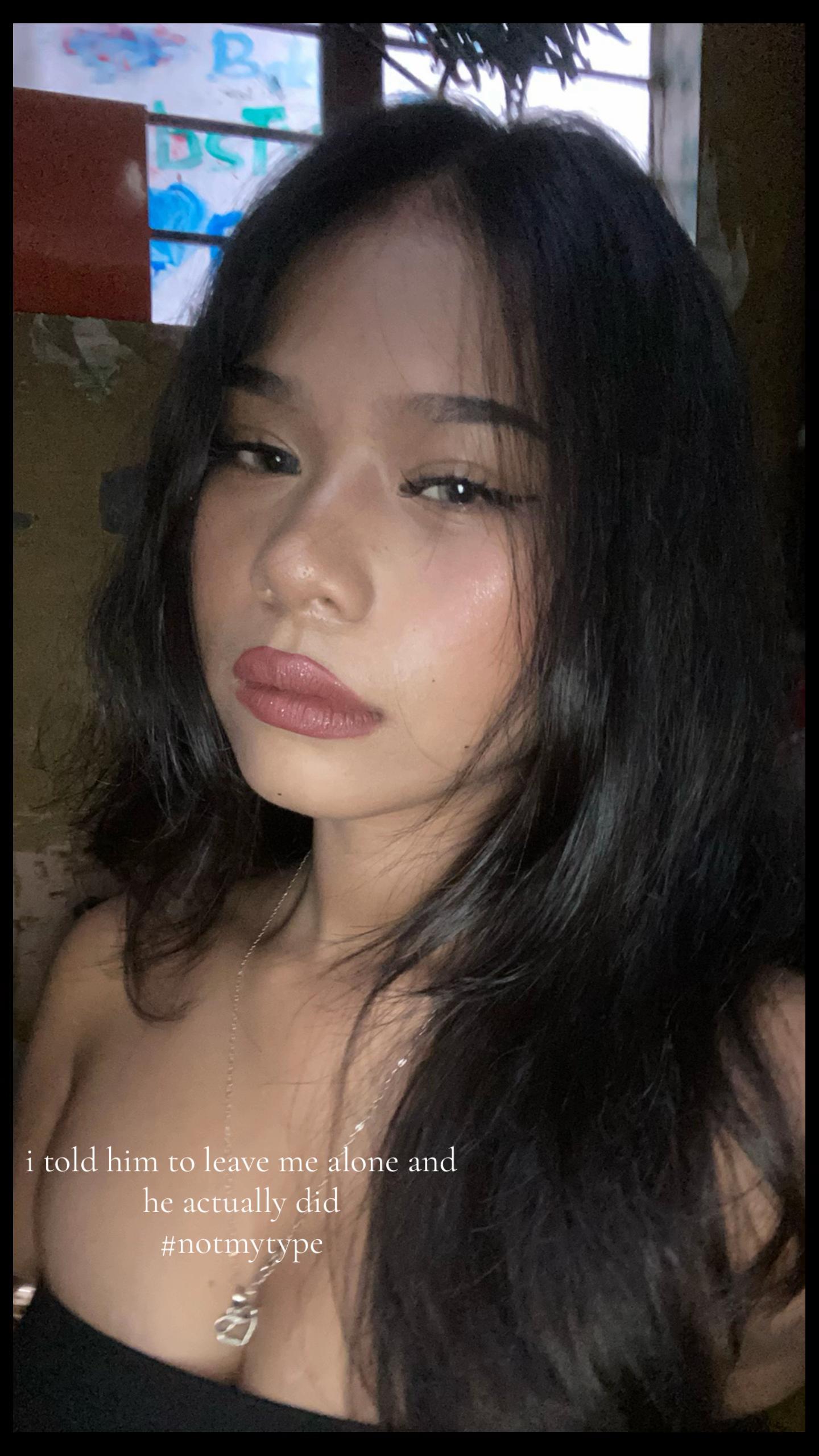@krizxhella