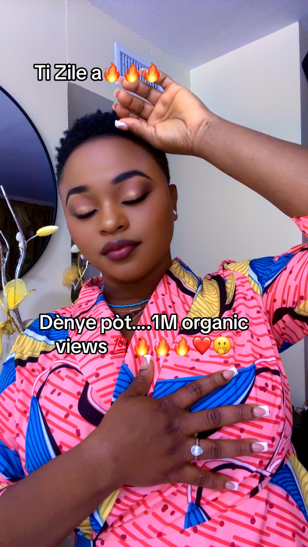 @Esther_Adassa