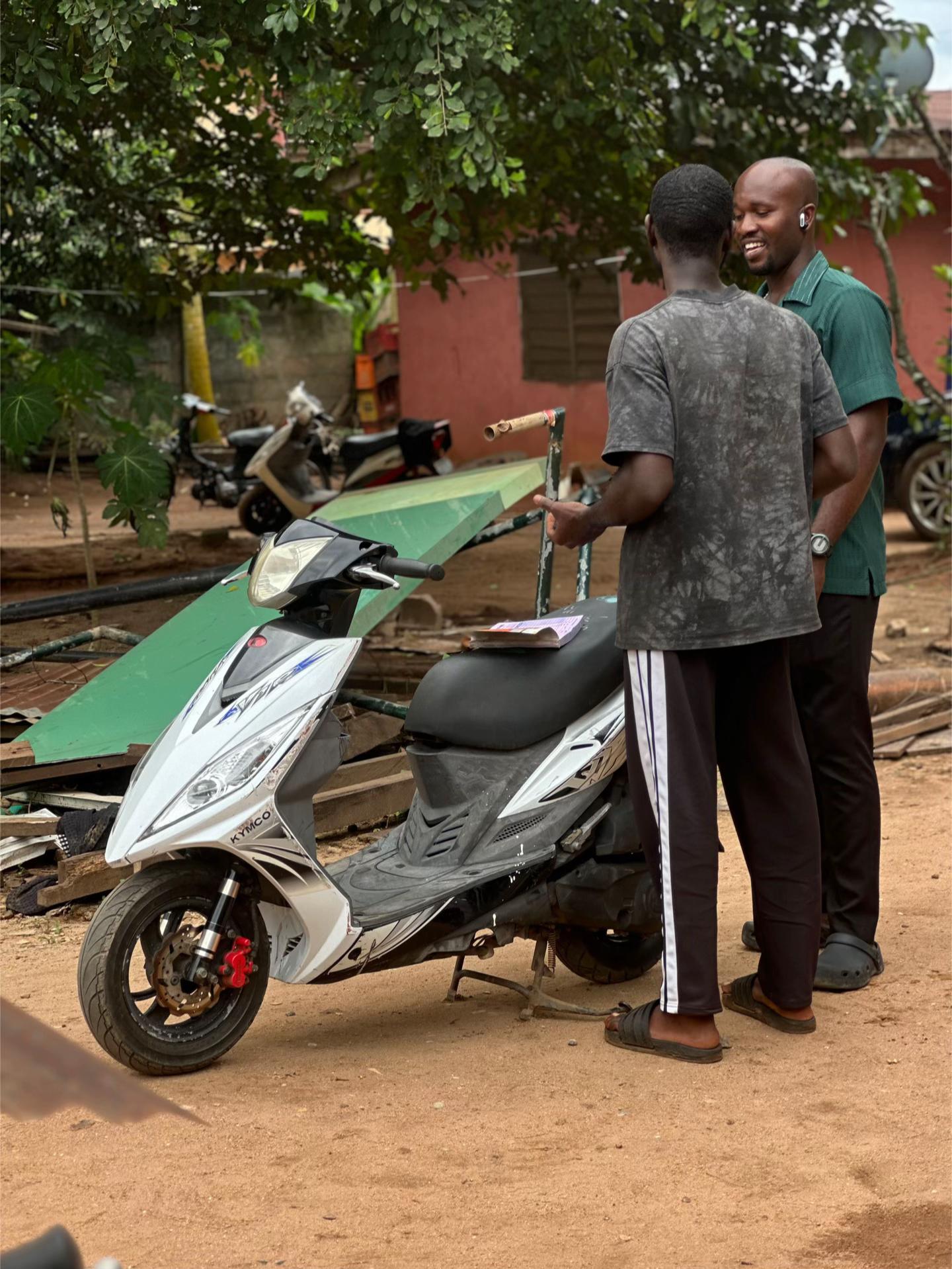 @Darian 🏍️