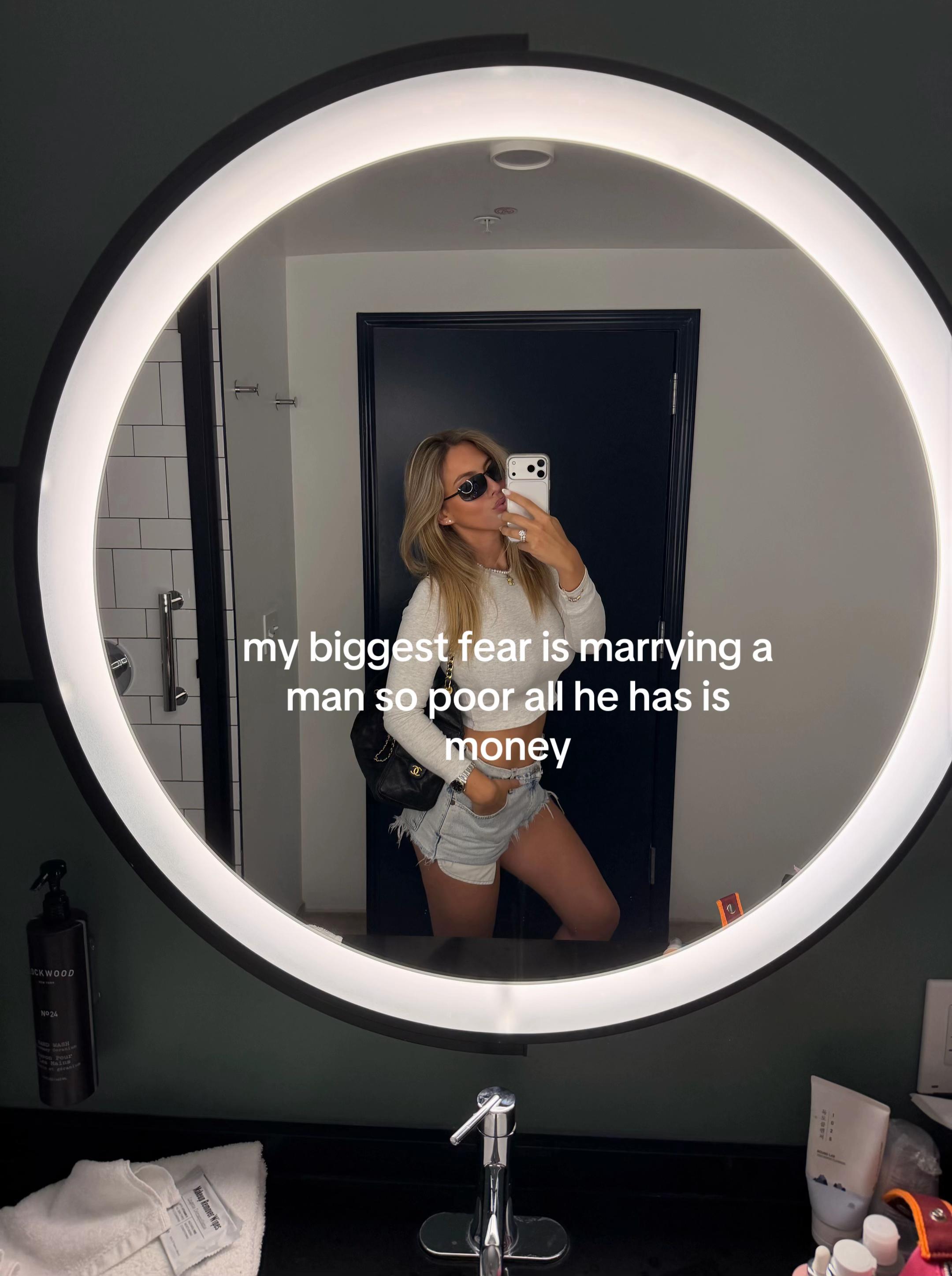 @alicebertocchi