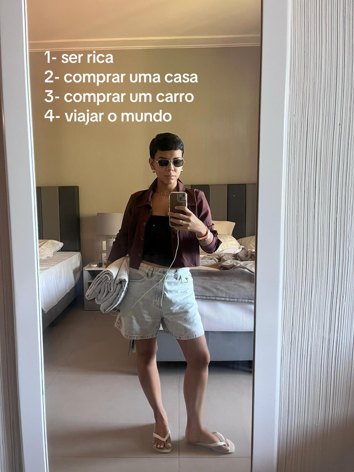 @Elisa