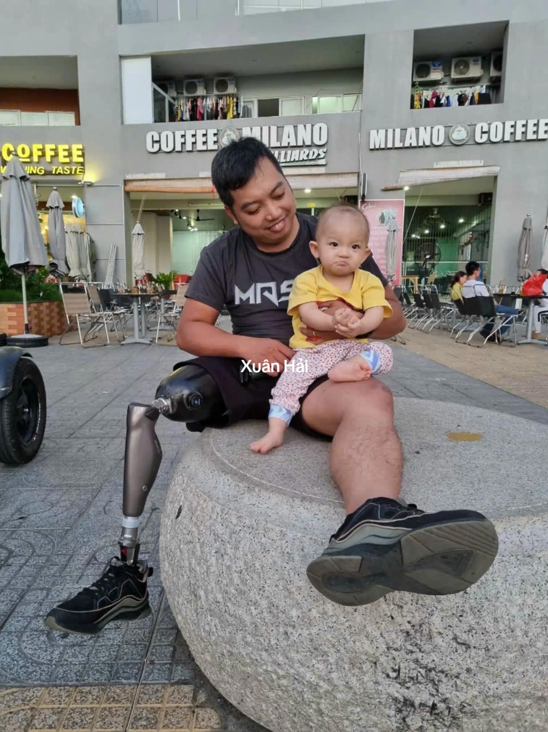 @Hải R&acirc;u Tay Ch&acirc;n Giả