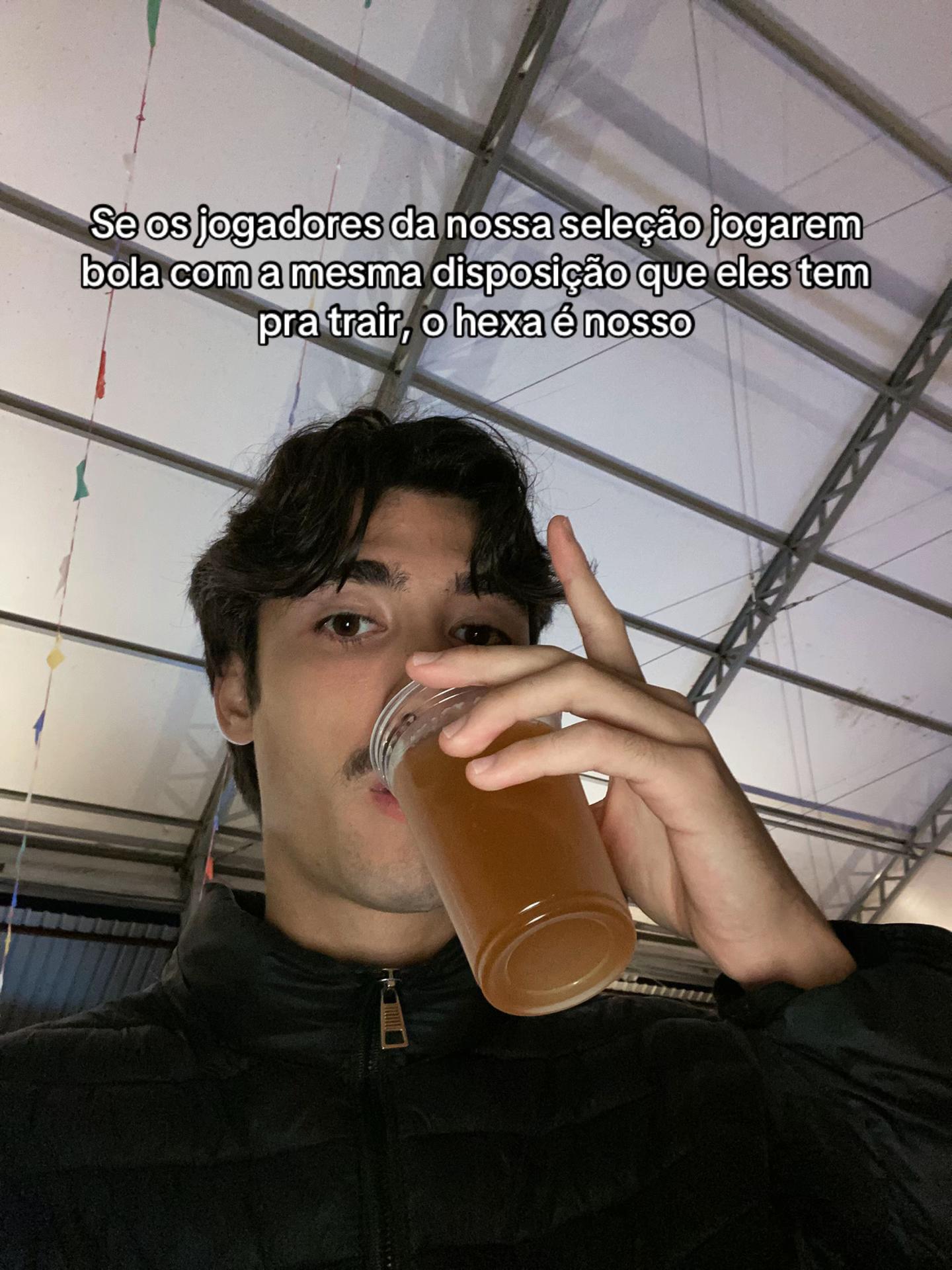 @????