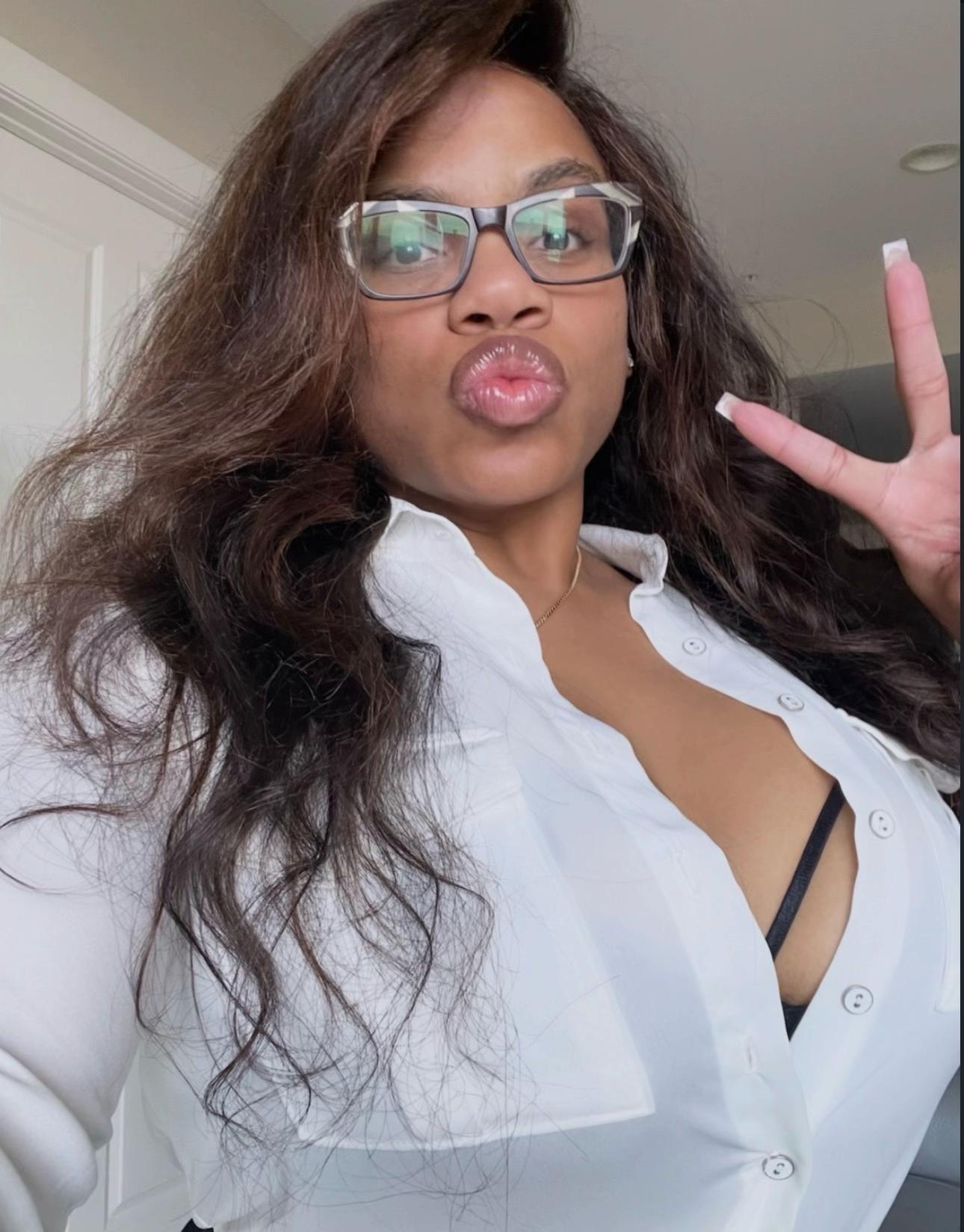 @DominiqueChinn