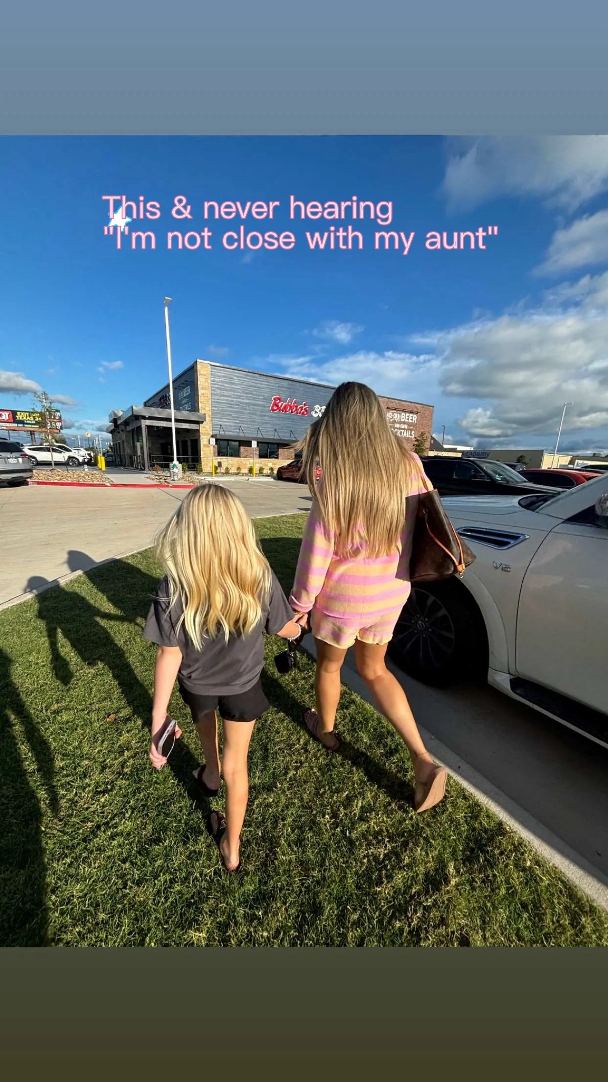 @kaitlan_nicole
