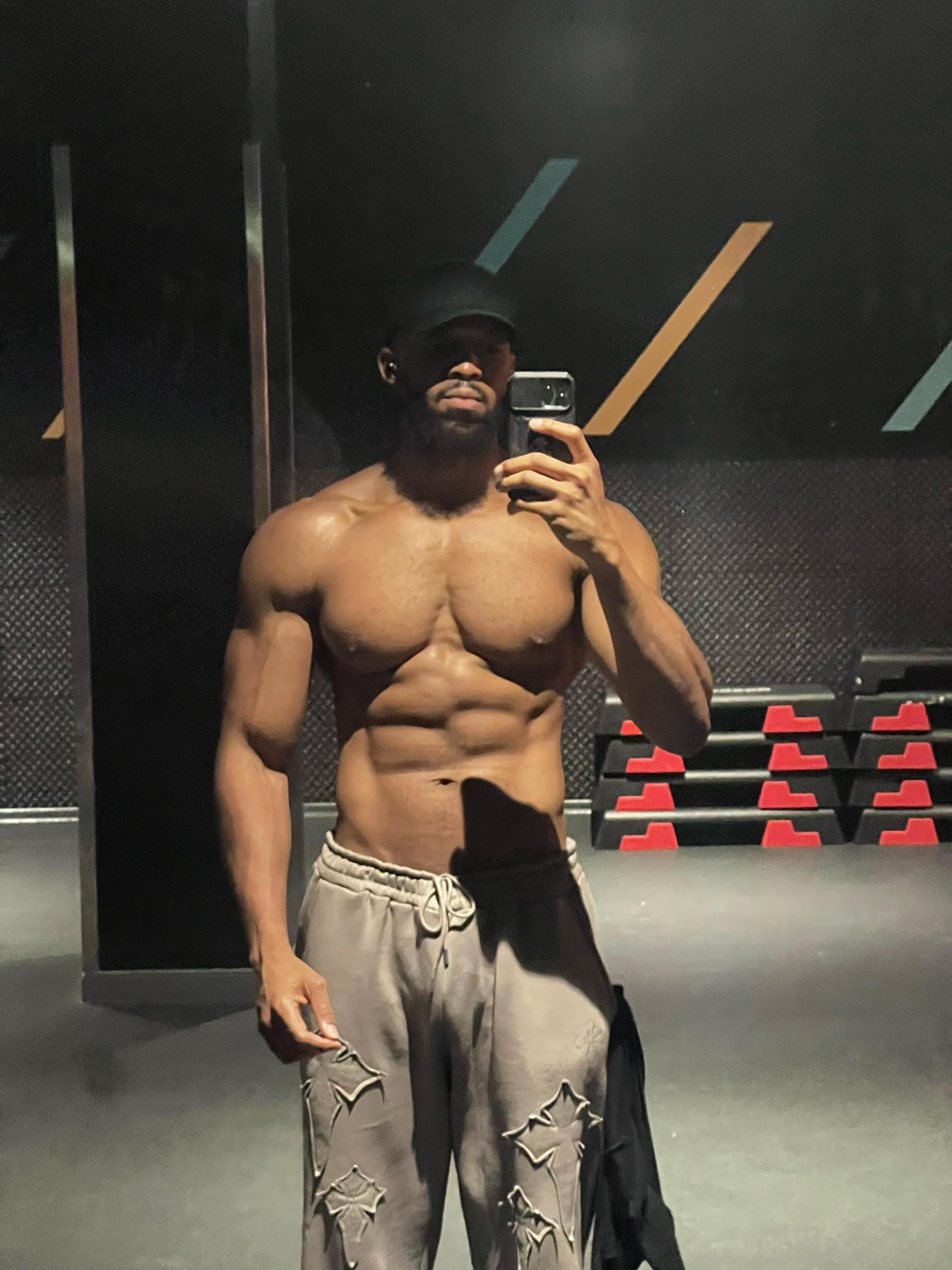 @HWRFITNESS