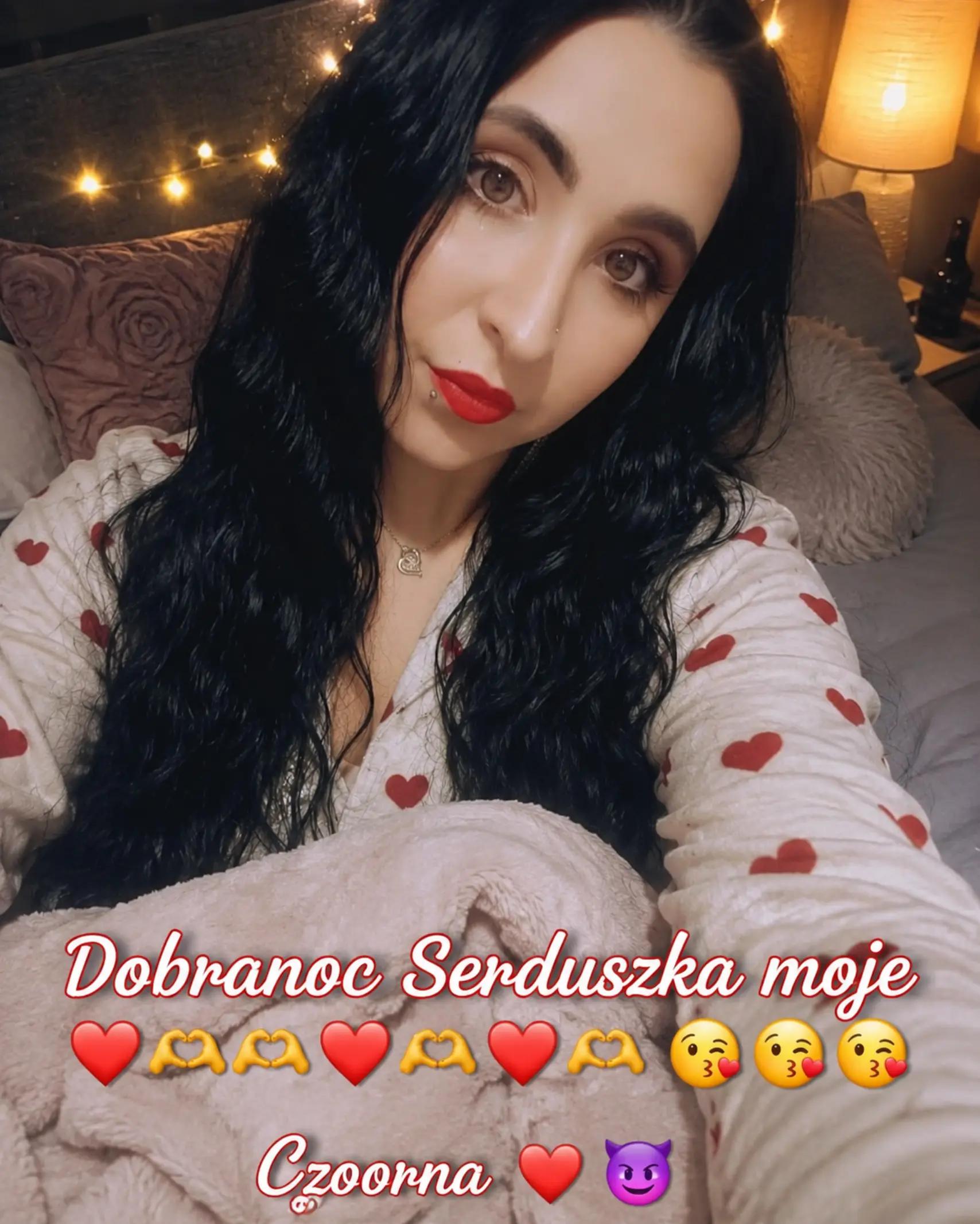 @Czoorna💋😈