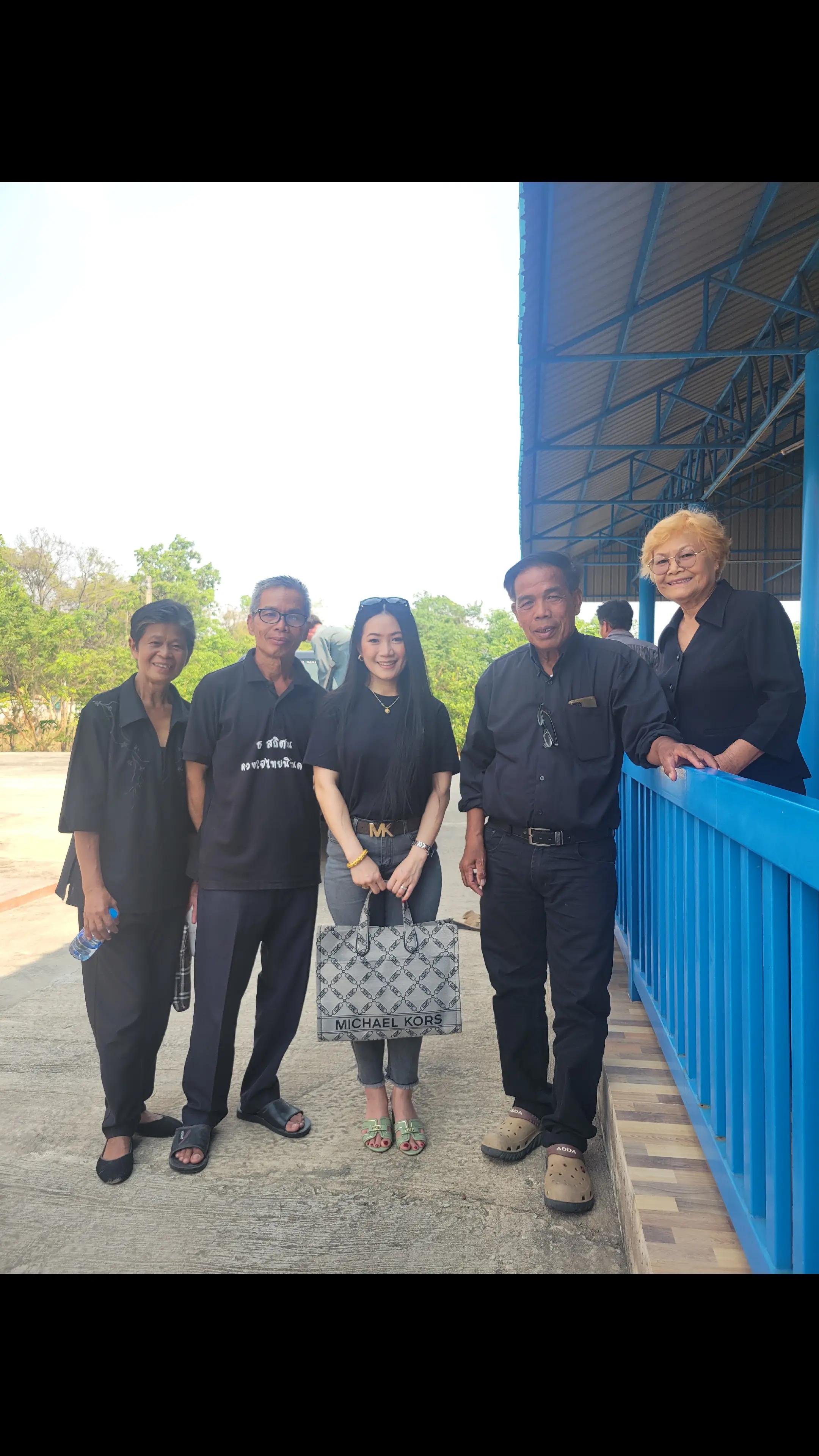 @Aungkana Koonhong