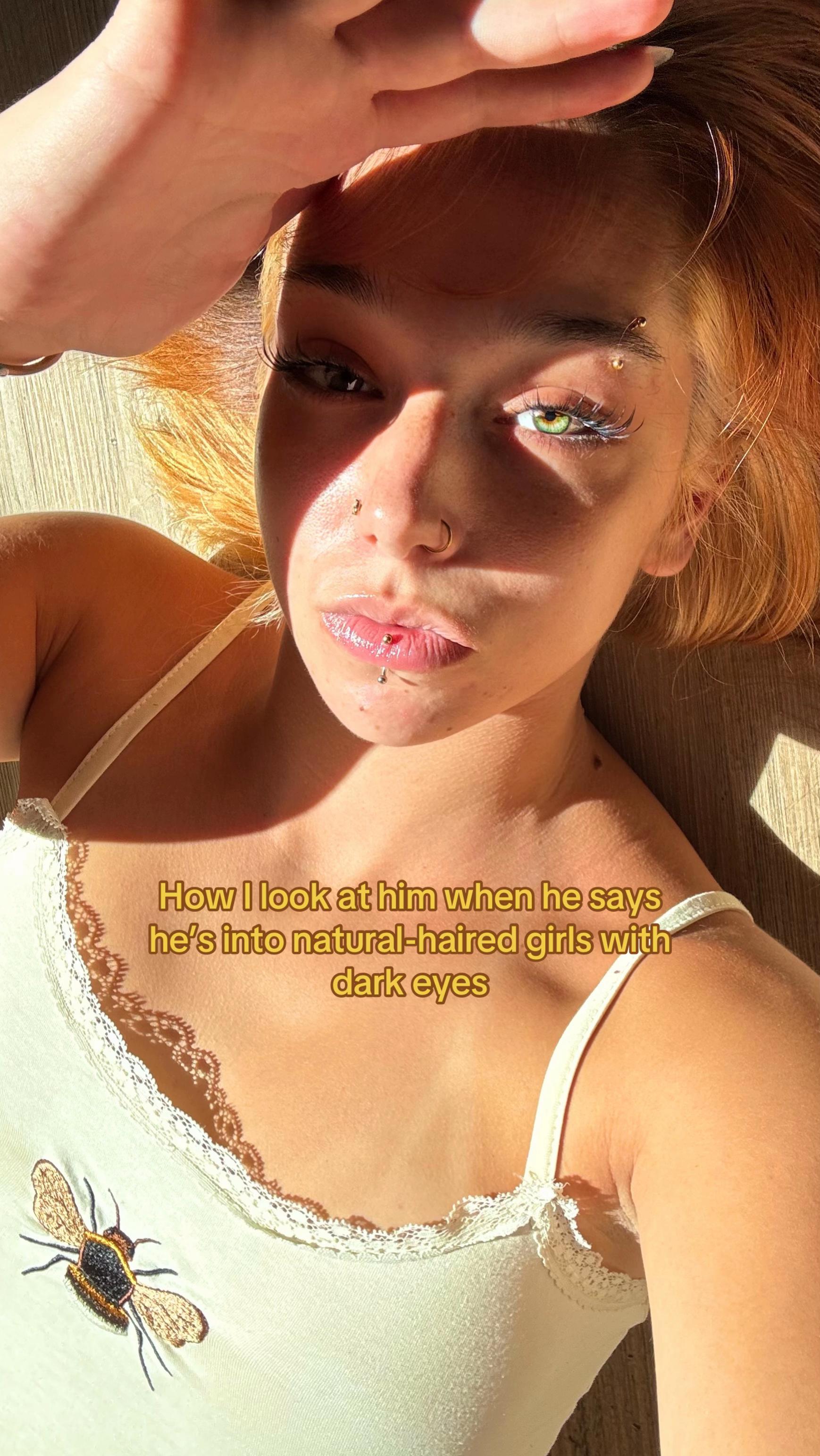 @lyraptor_