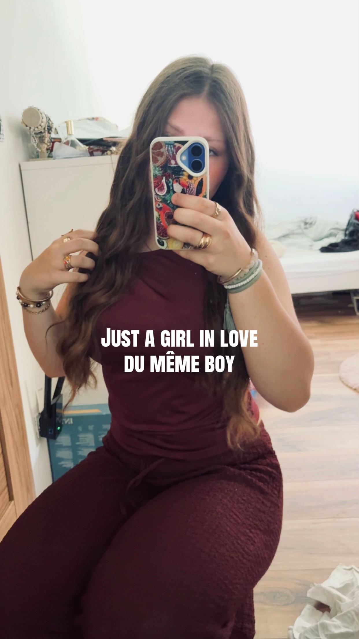 @𝓐𝓶𝓮𝓵𝓲𝓪