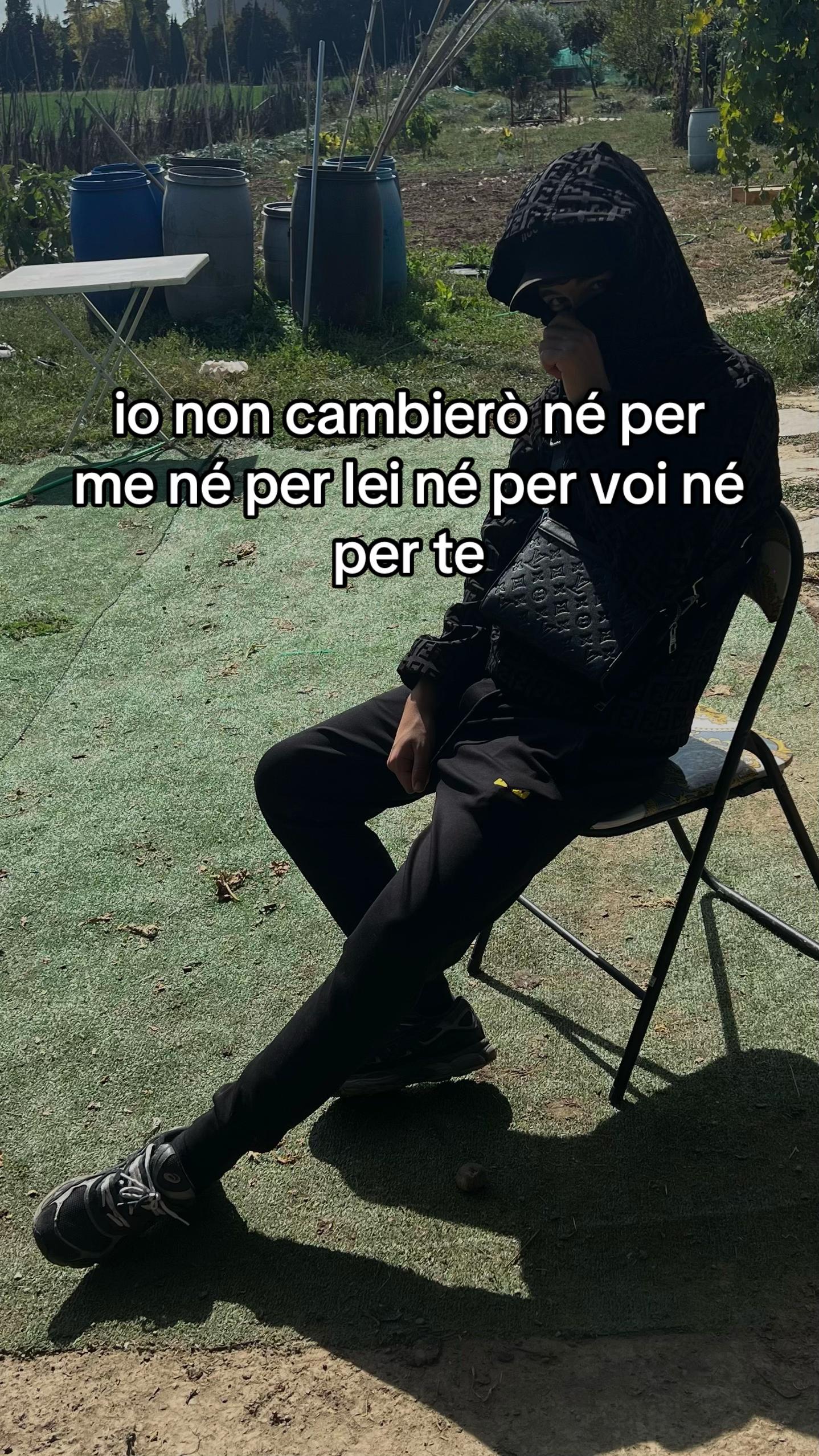 @Raj🇦🇱🦅