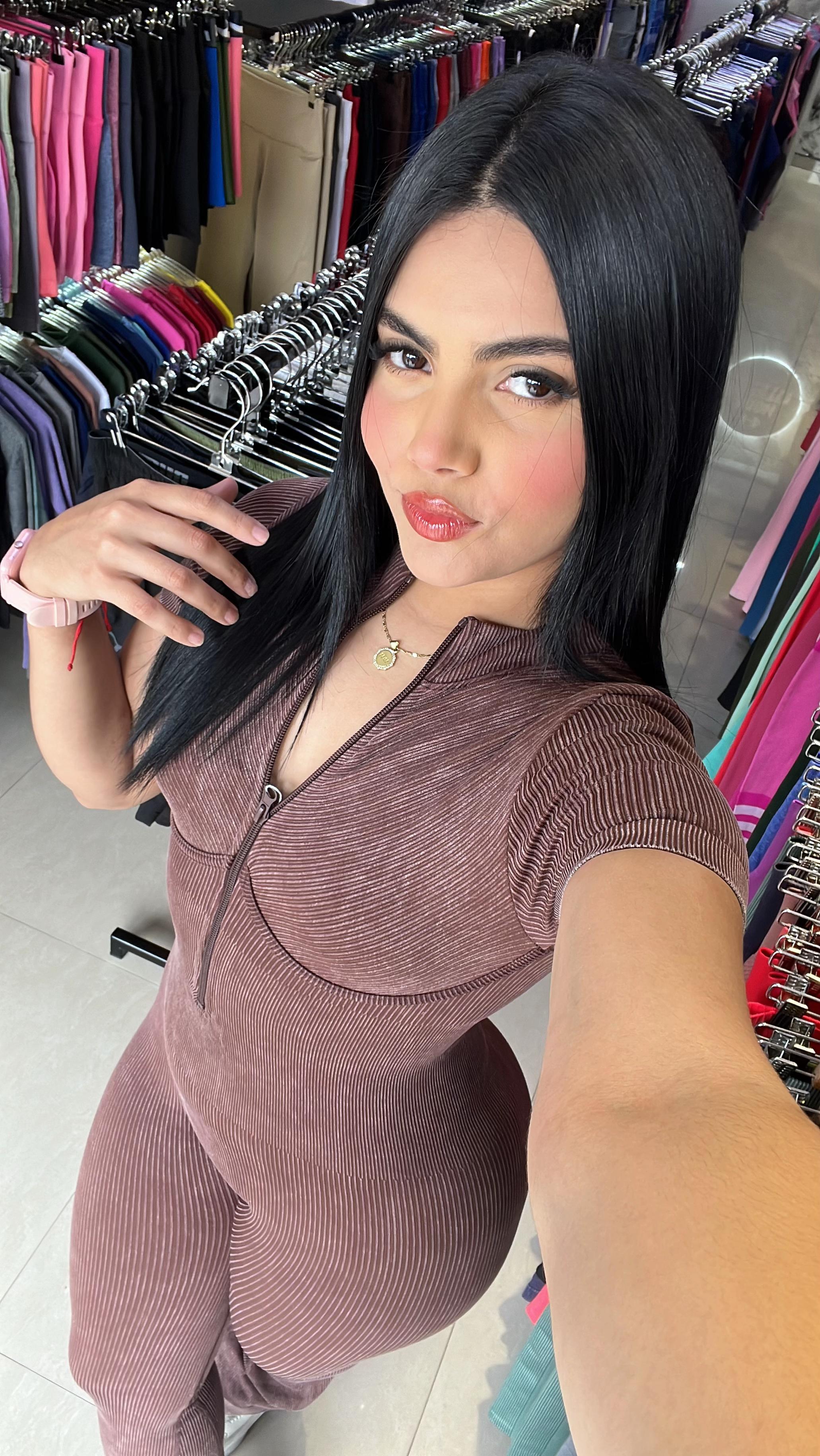 @Areanna jimenez