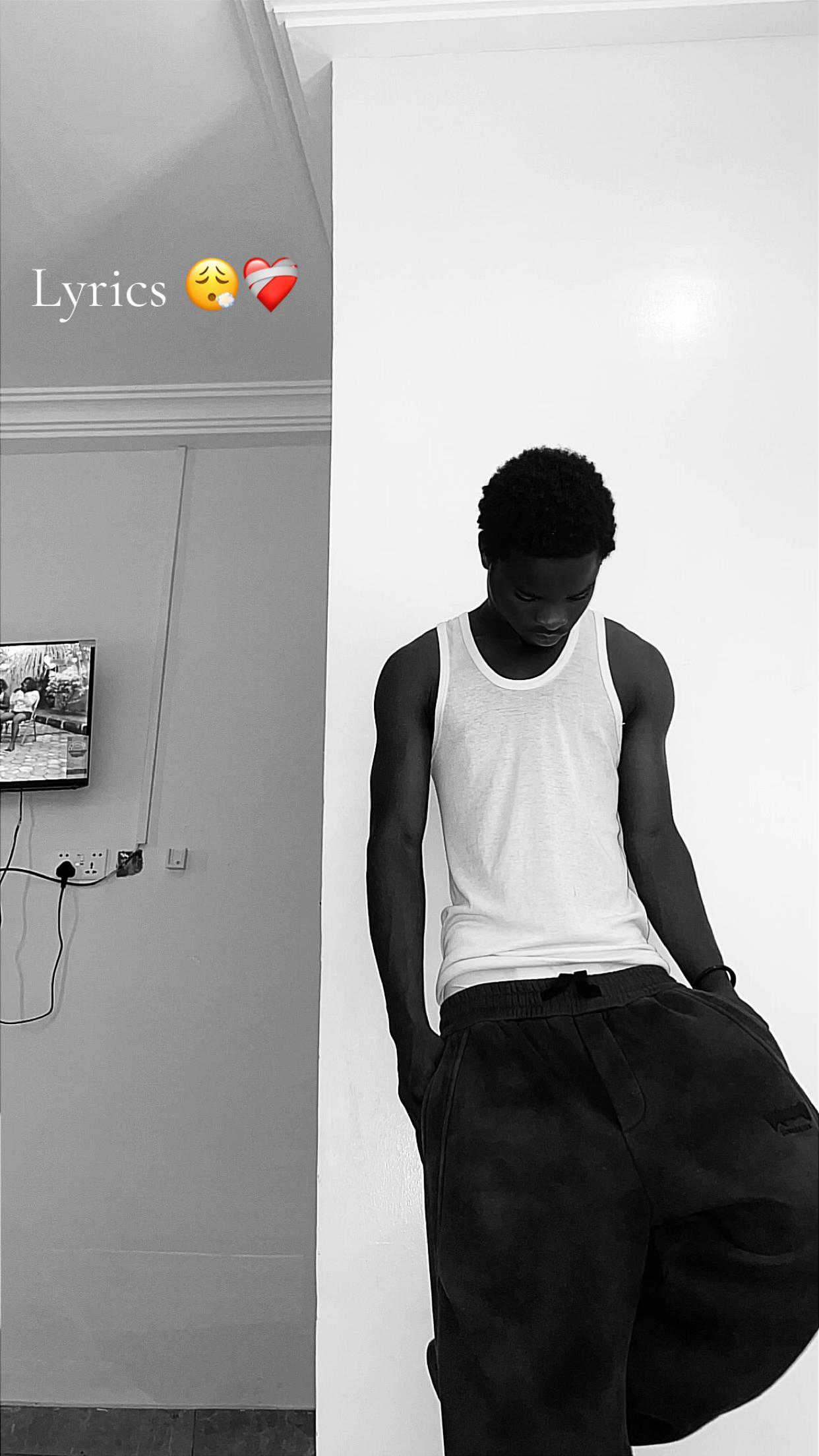@BOY LONER🚶♂️🥀