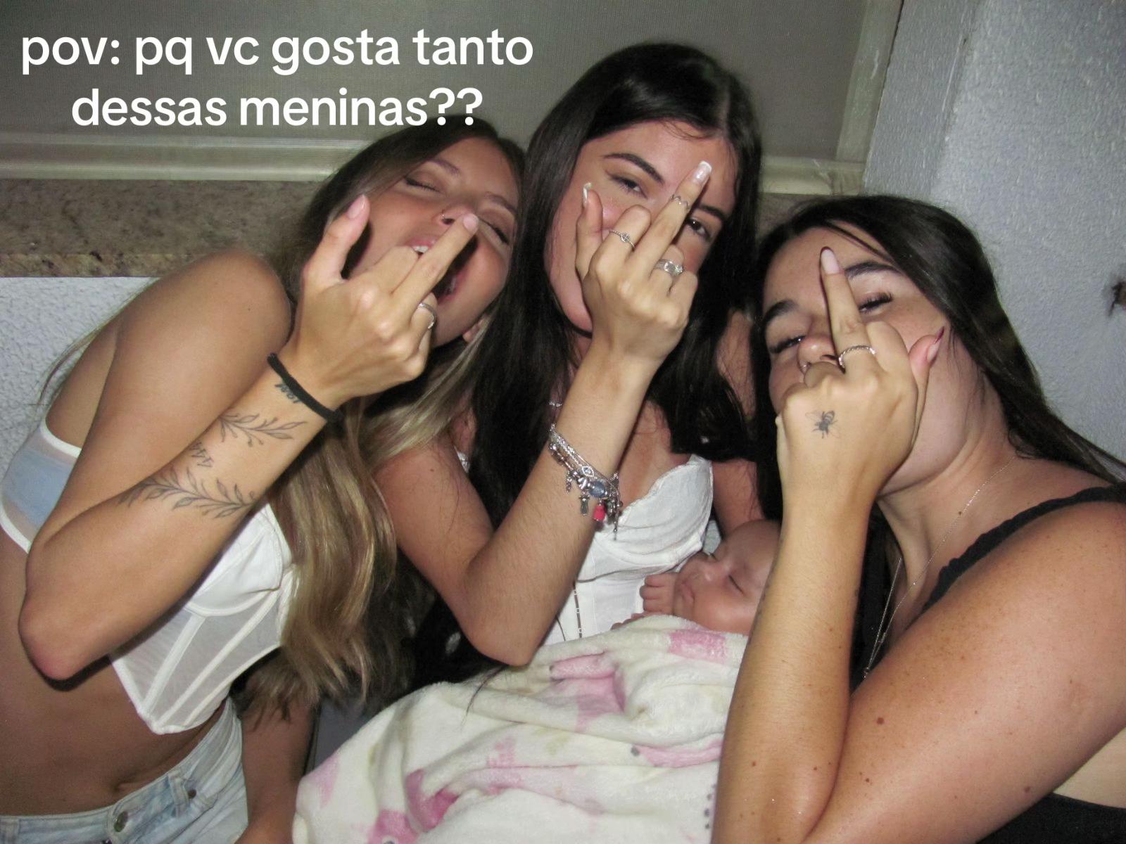 @whotfismachaz