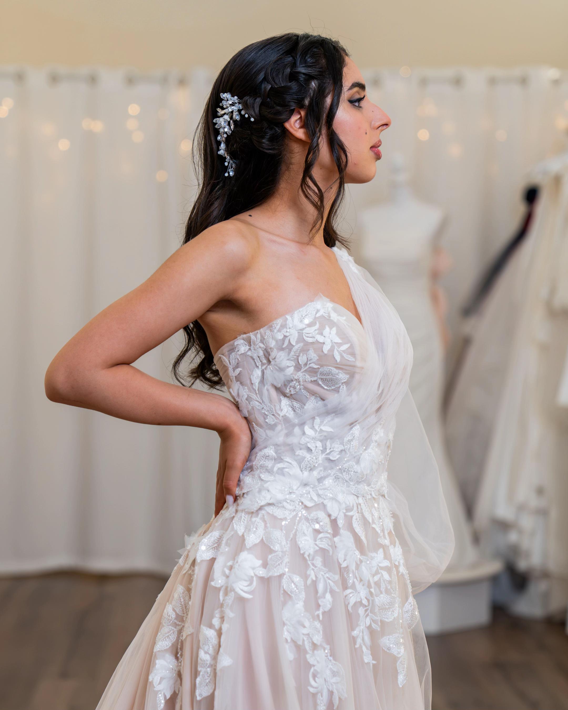 @Mari Bridal Atelier