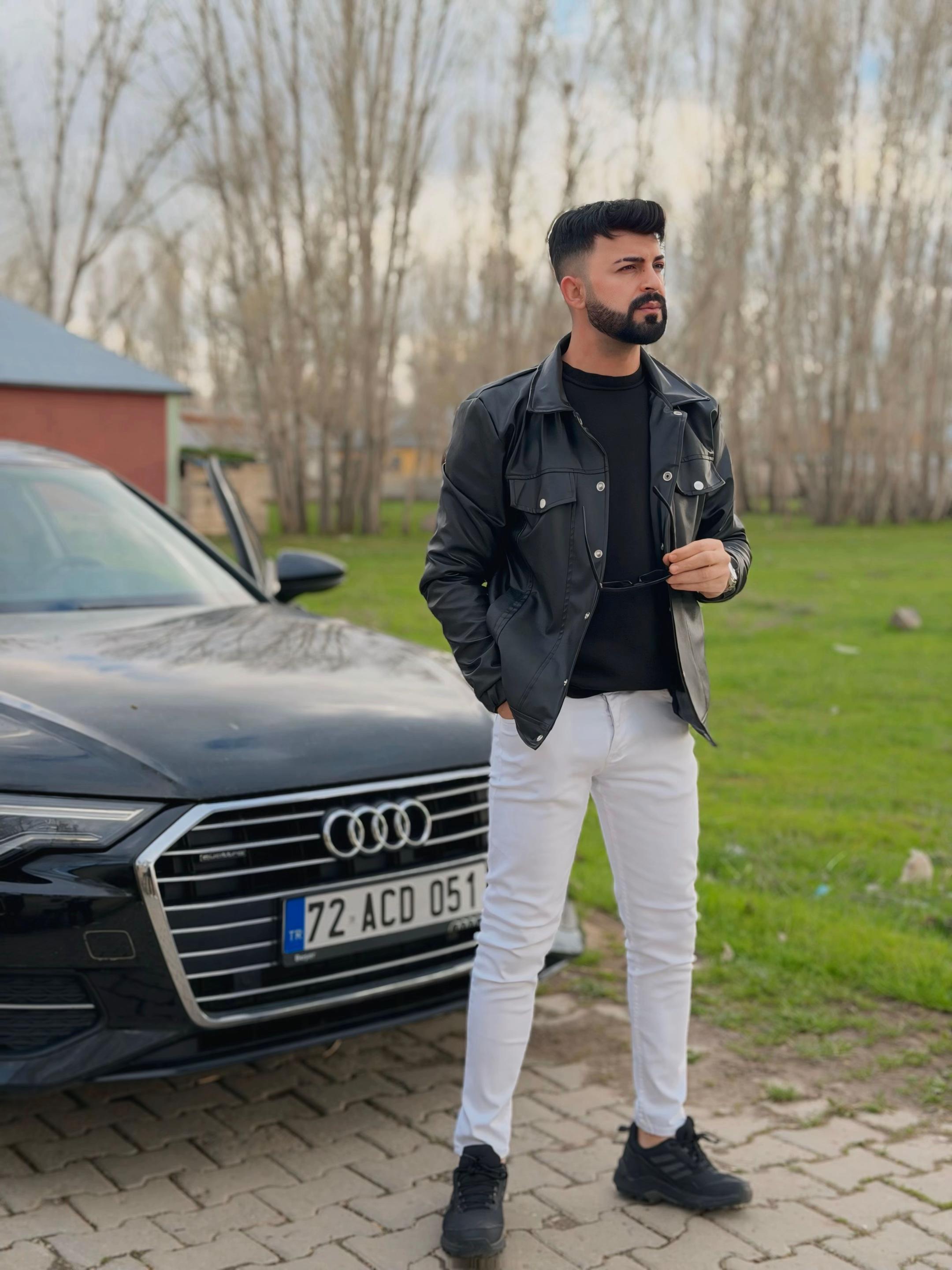 @Rojvandemir