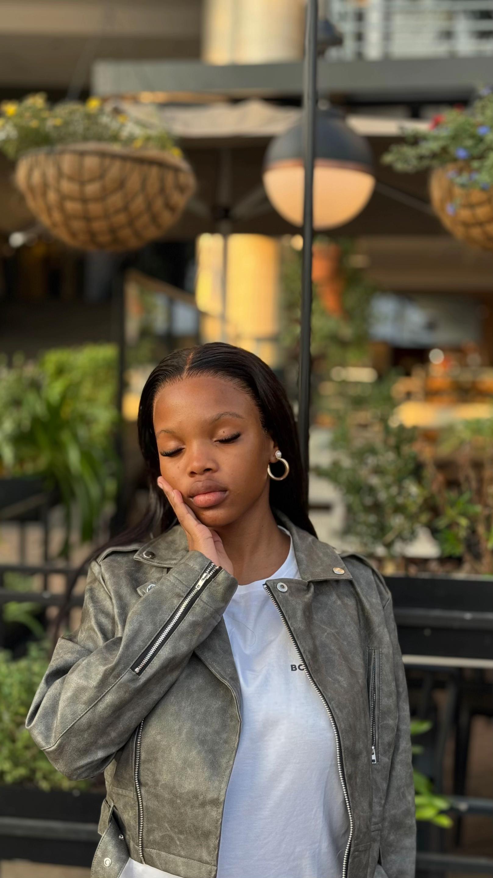 @Monica Mbonambi💕