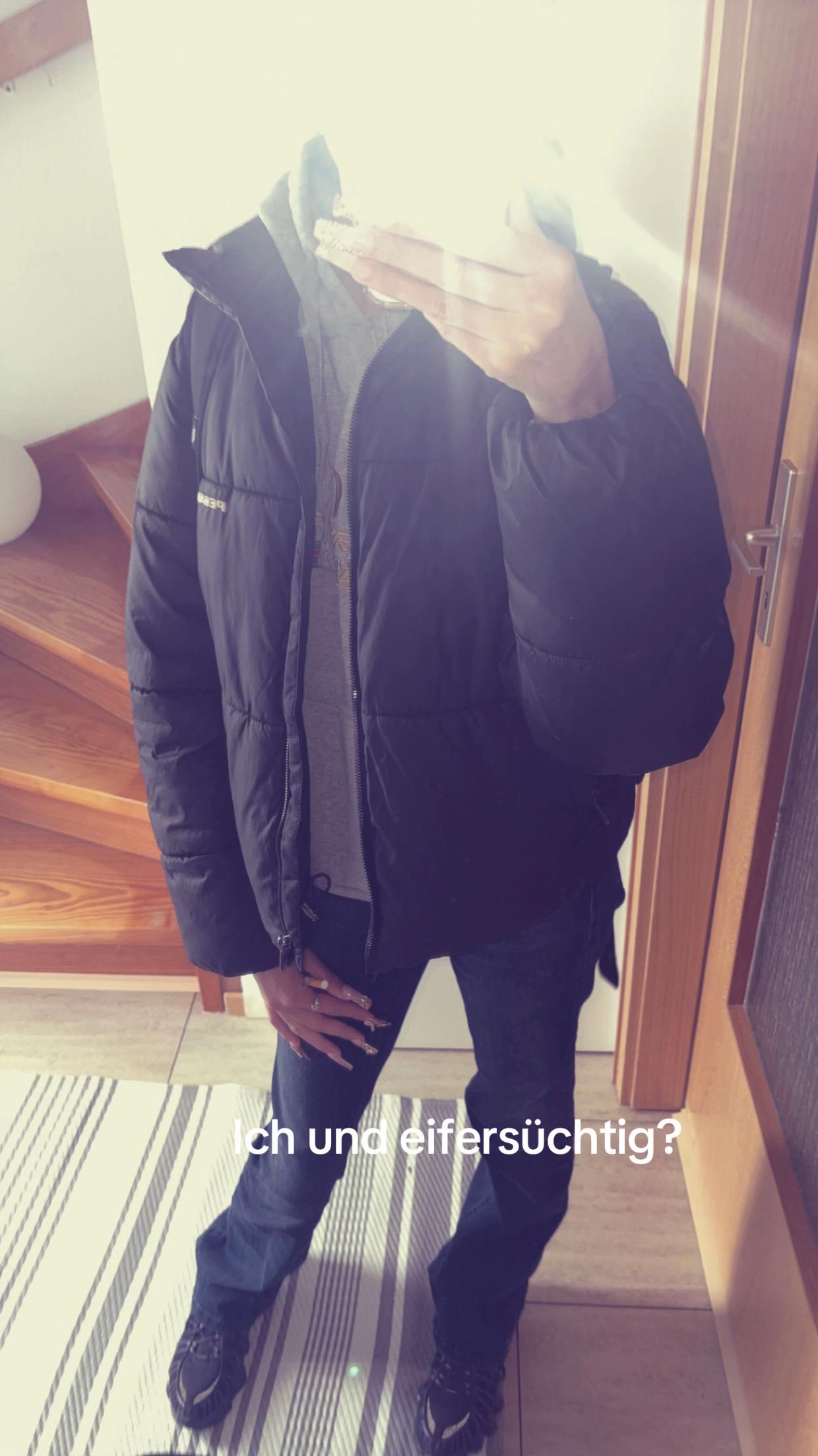 @𝐄𝐦𝐦𝐲