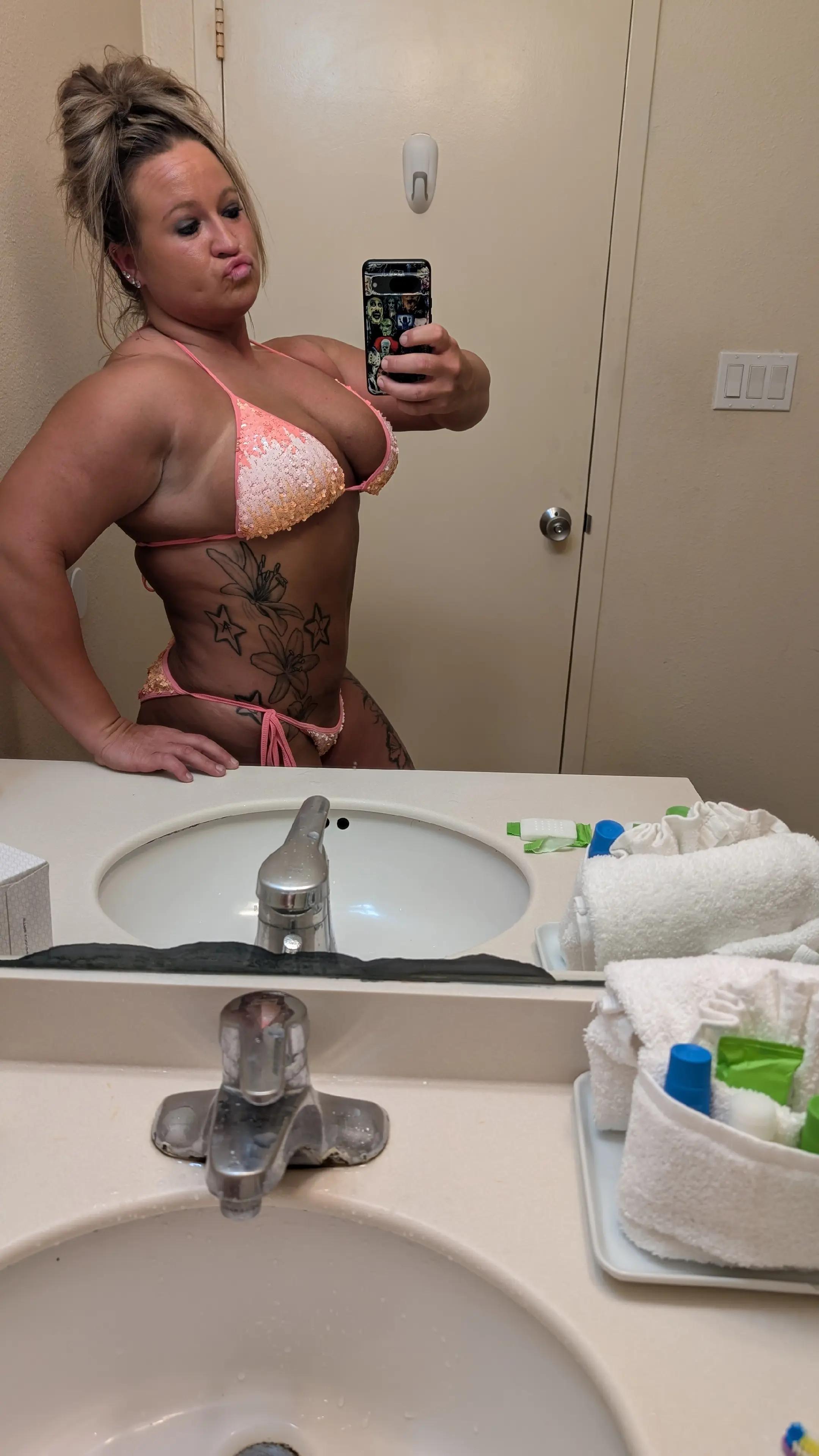 @Muscle Mommy