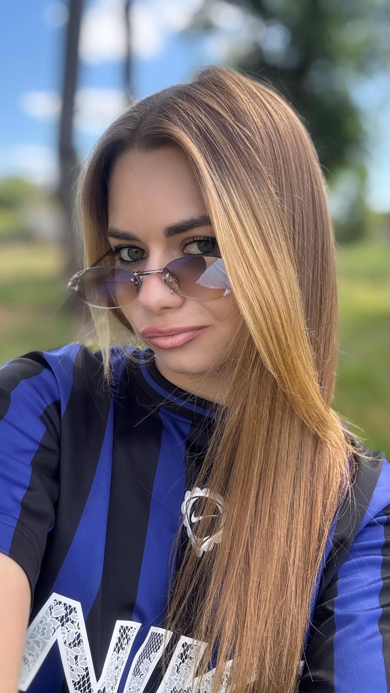 @mariiaholovaa